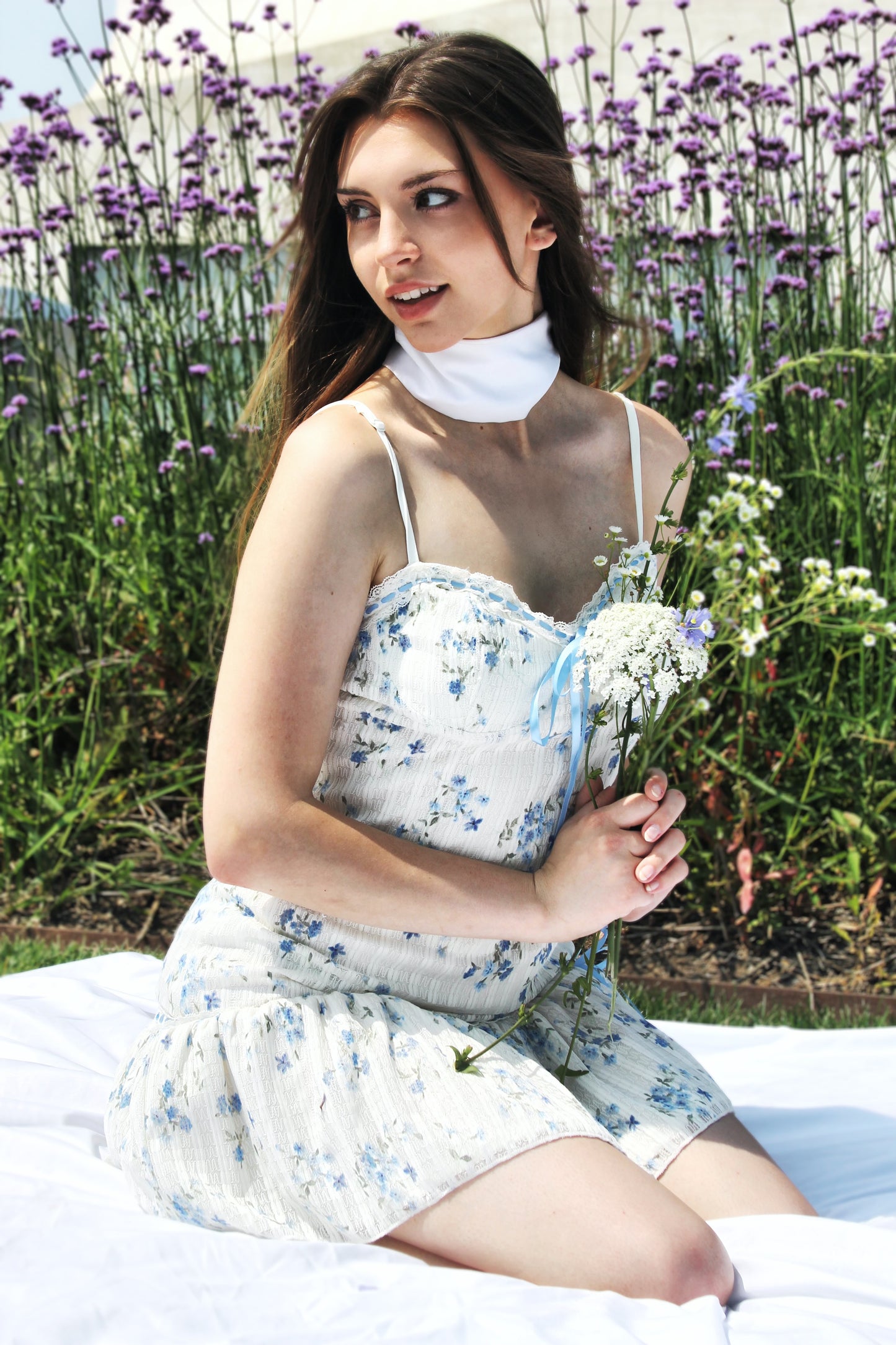 EDEN drop waist + floral mini dress, size large >> cream with baby blue floral print + detailing