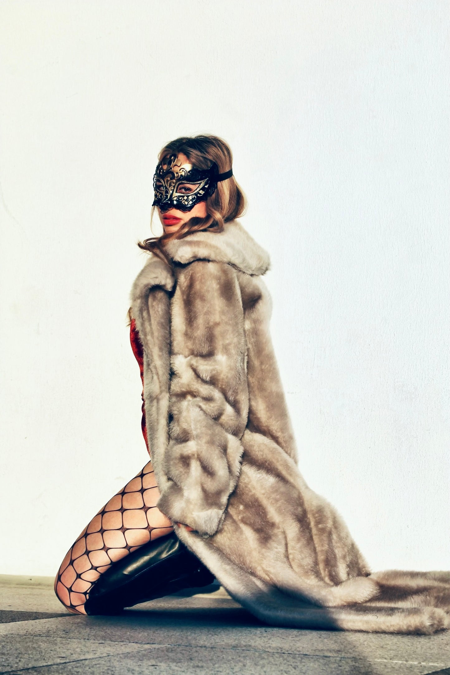 PANDORA’S BOX faux fur + duster trench coat *VINTAGE +FOXY FAVE* >> stone grey
