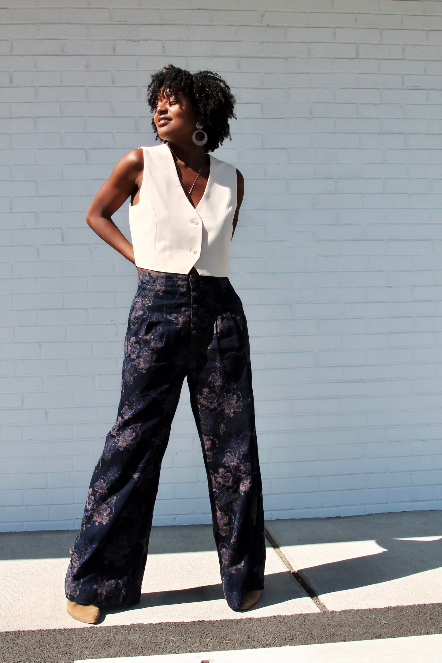 NIGHTSHADE floral shimmer trousers, size 27 *ANTHROPOLOGIE*