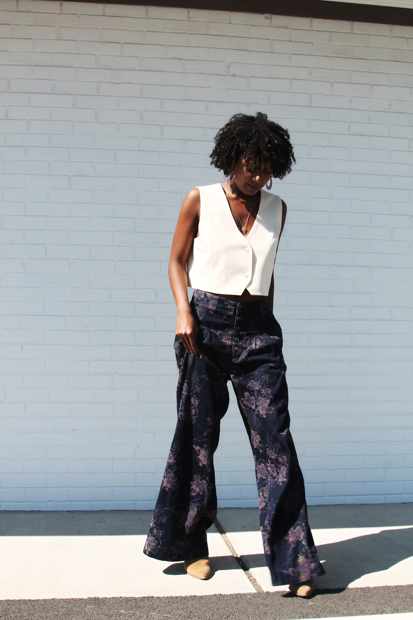 NIGHTSHADE floral shimmer trousers, size 27 *ANTHROPOLOGIE*