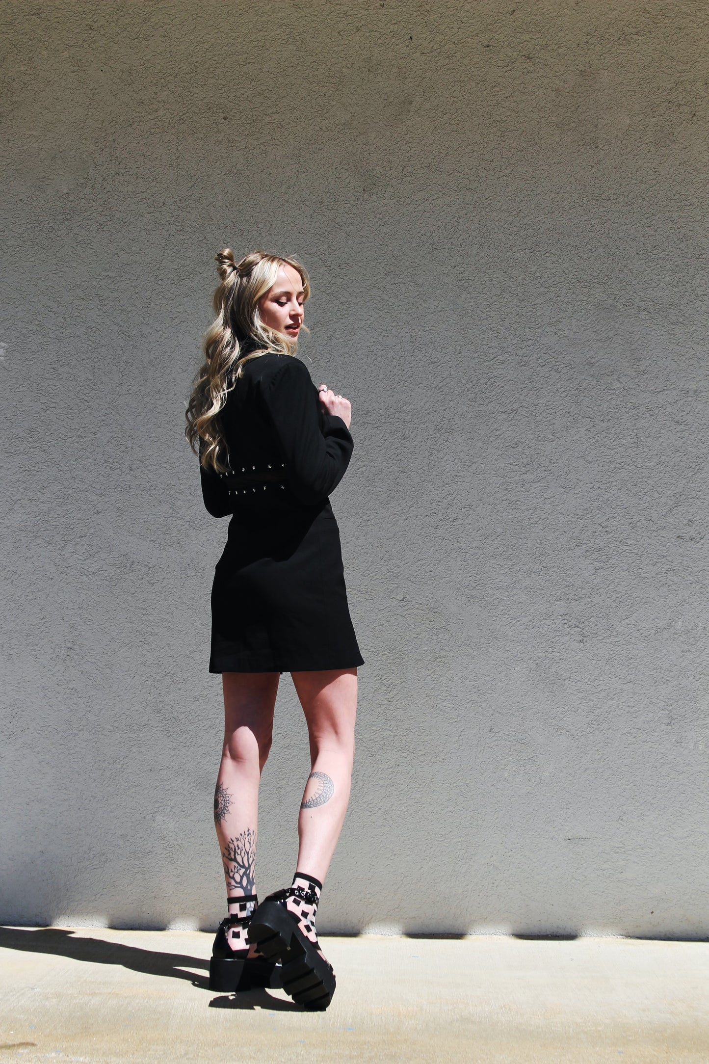 STAR STUDDED ultra mini blazer dress, size 1 >> phantom black