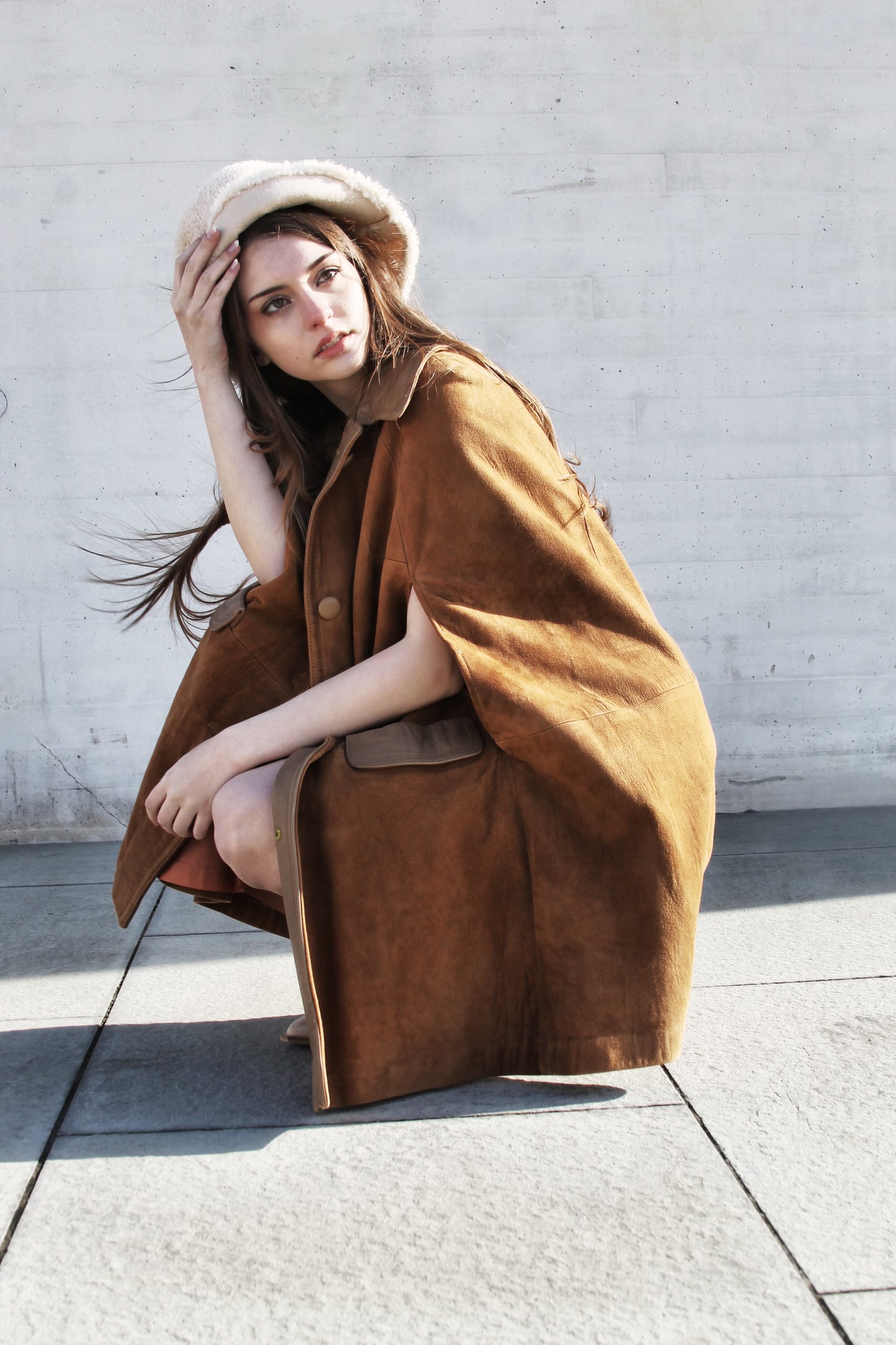 THE CHLOE suede cape, one size fits all *100% GENUINE LEATHER + TRUE VINTAGE* >> mahogany