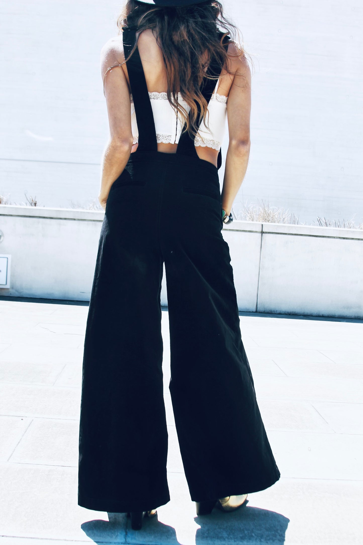 BLACK CAT velvet jumper, size 29, *FREE PEOPLE* >> midnight black