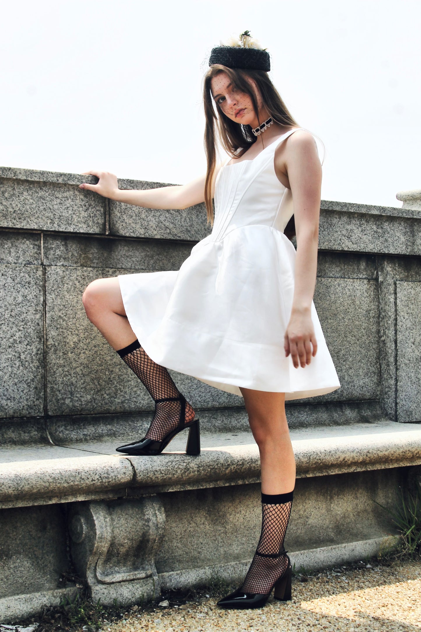 THE CROWN corset mini dress, small *FOXY FAVE* >> white as snow