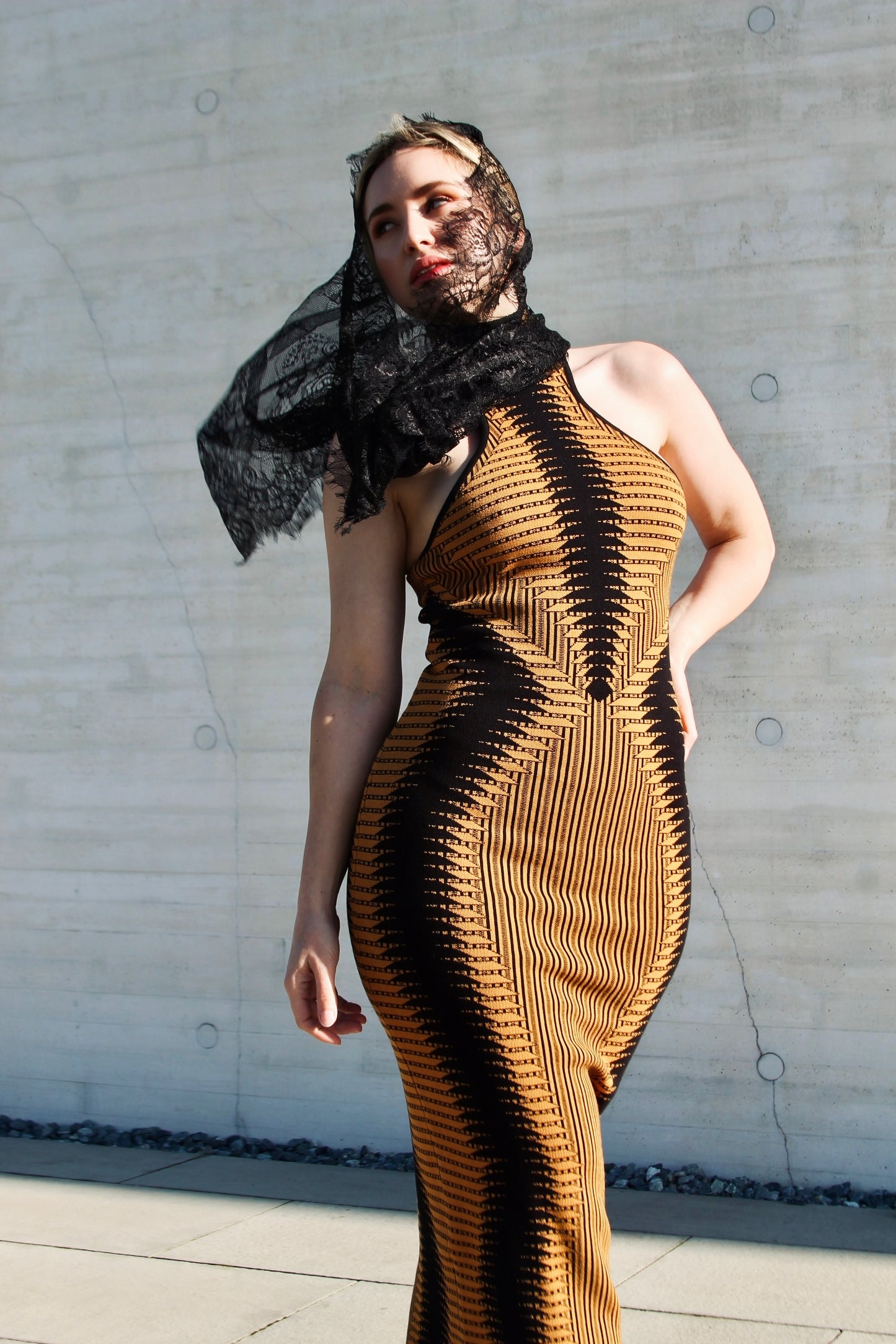 ROYAL BLOOD bodycon curve accentuating maxi dress, medium *FOXY FAVE* >> amber + black