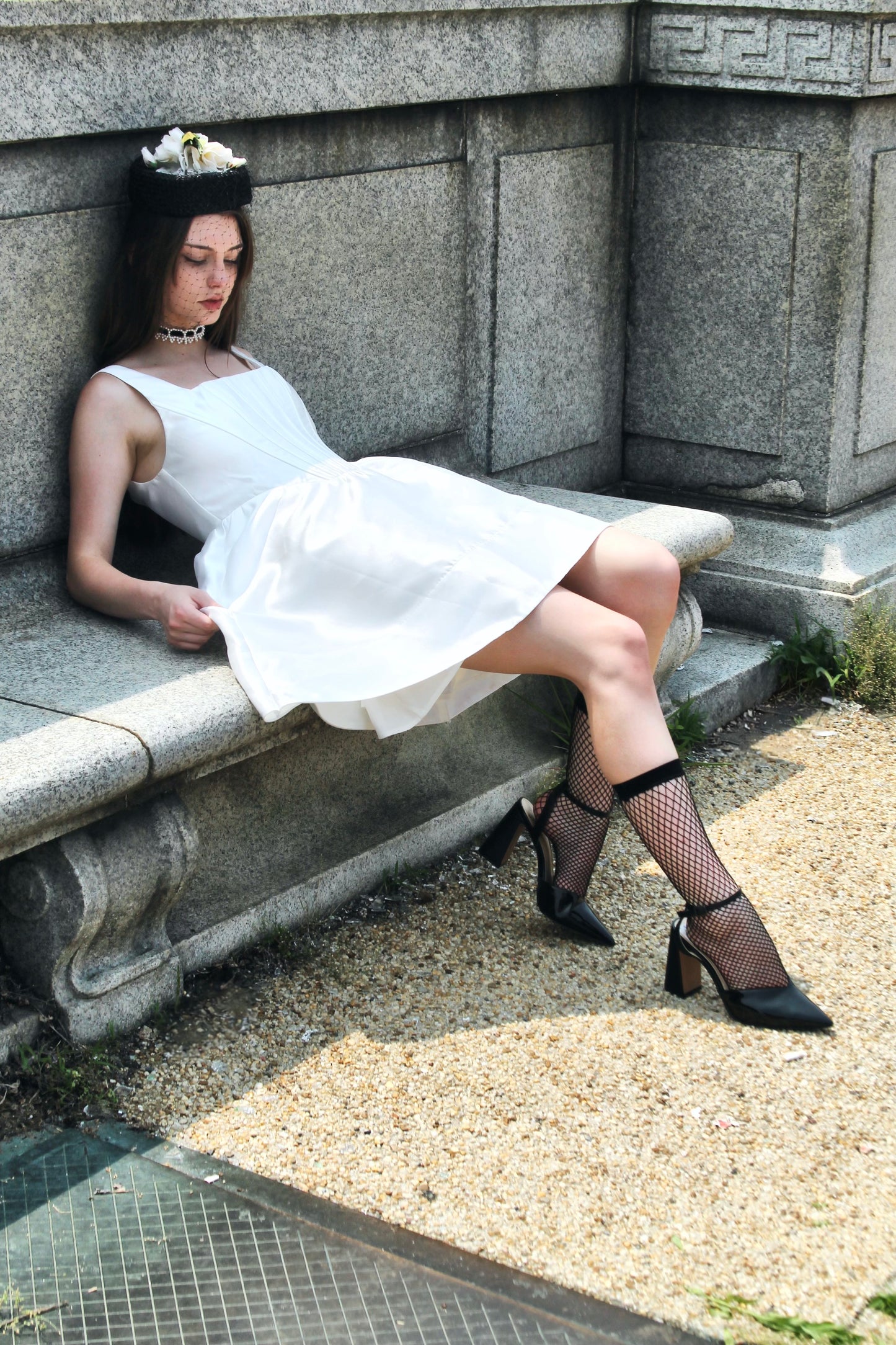 THE CROWN corset mini dress, small *FOXY FAVE* >> white as snow