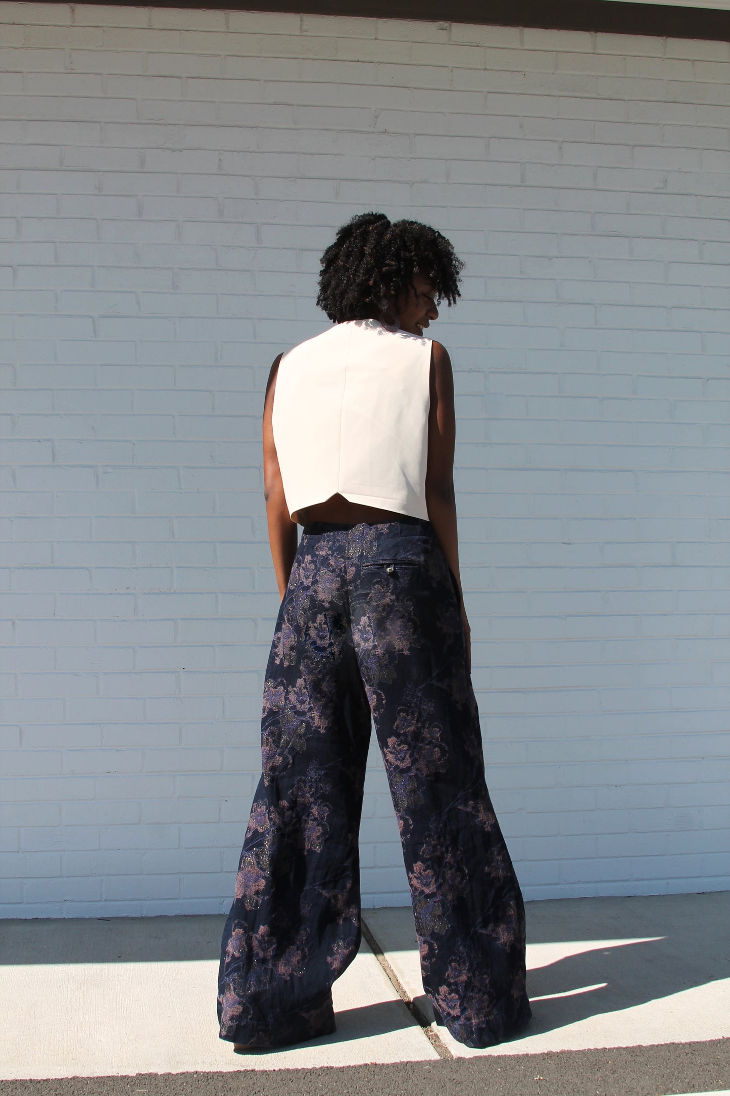 NIGHTSHADE floral shimmer trousers, size 27 *ANTHROPOLOGIE*