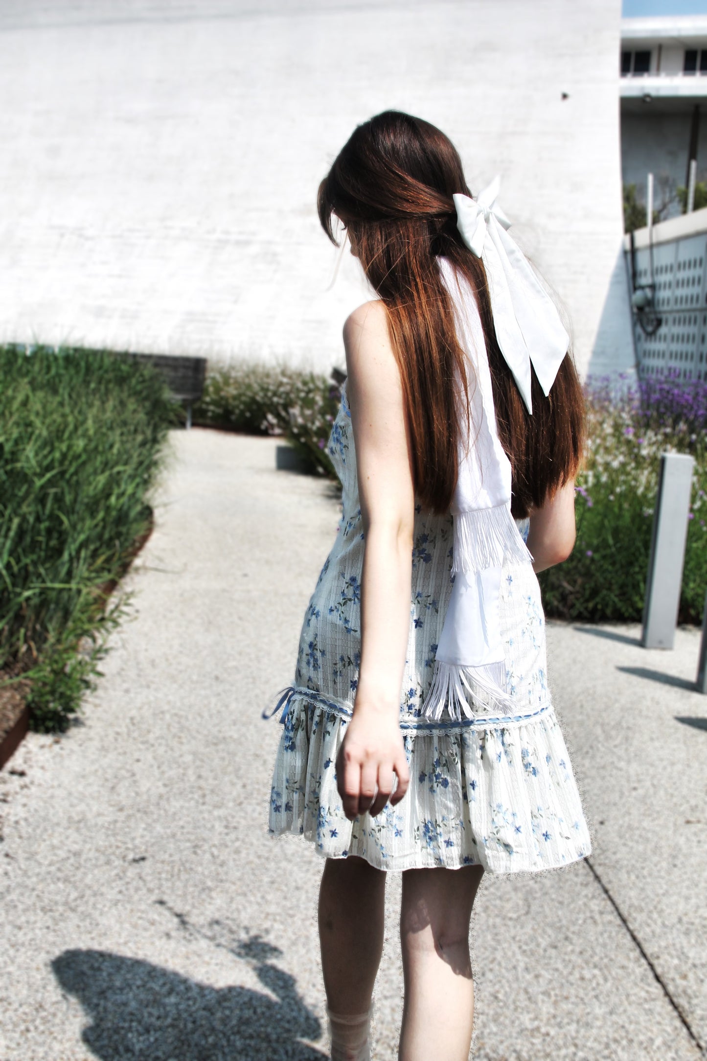 EDEN drop waist + floral mini dress, size large >> cream with baby blue floral print + detailing