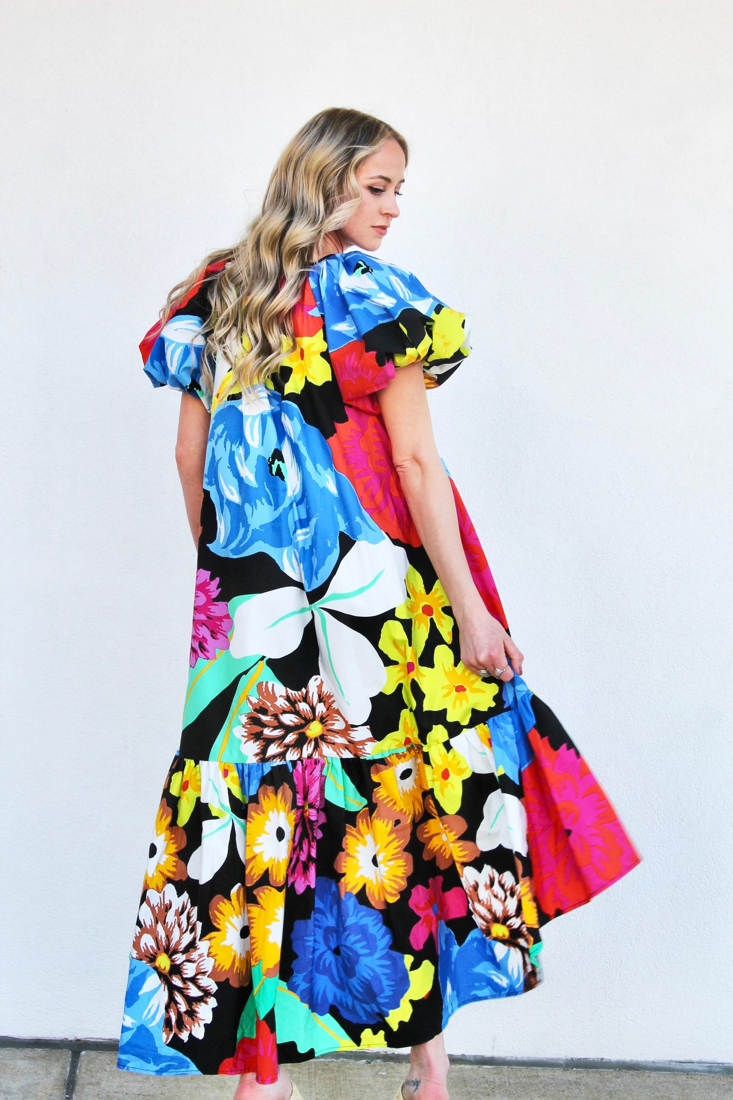 FOR THE LOVE OF FLORA vibrant + high-low midi dress, size extra small >> black with multicolored floral print