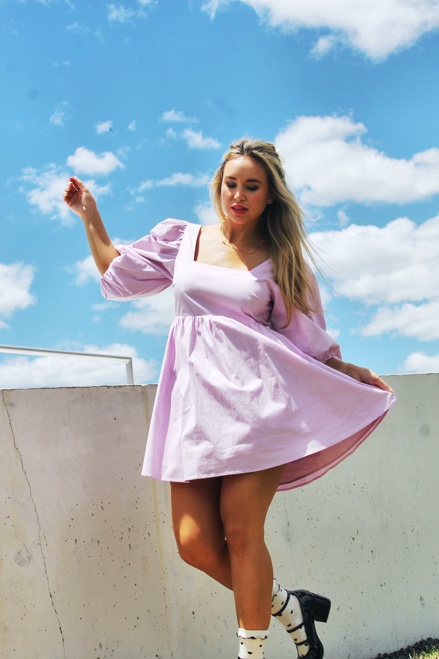 CLOUD 9 open-back babydoll mini dress, medium (fits like a large) >> electric lilac