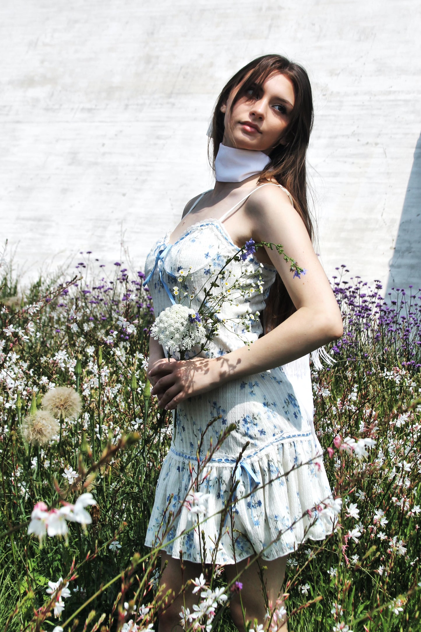 EDEN drop waist + floral mini dress, size large >> cream with baby blue floral print + detailing
