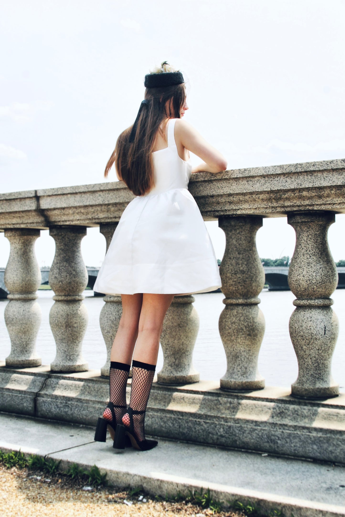 THE CROWN corset mini dress, small *FOXY FAVE* >> white as snow