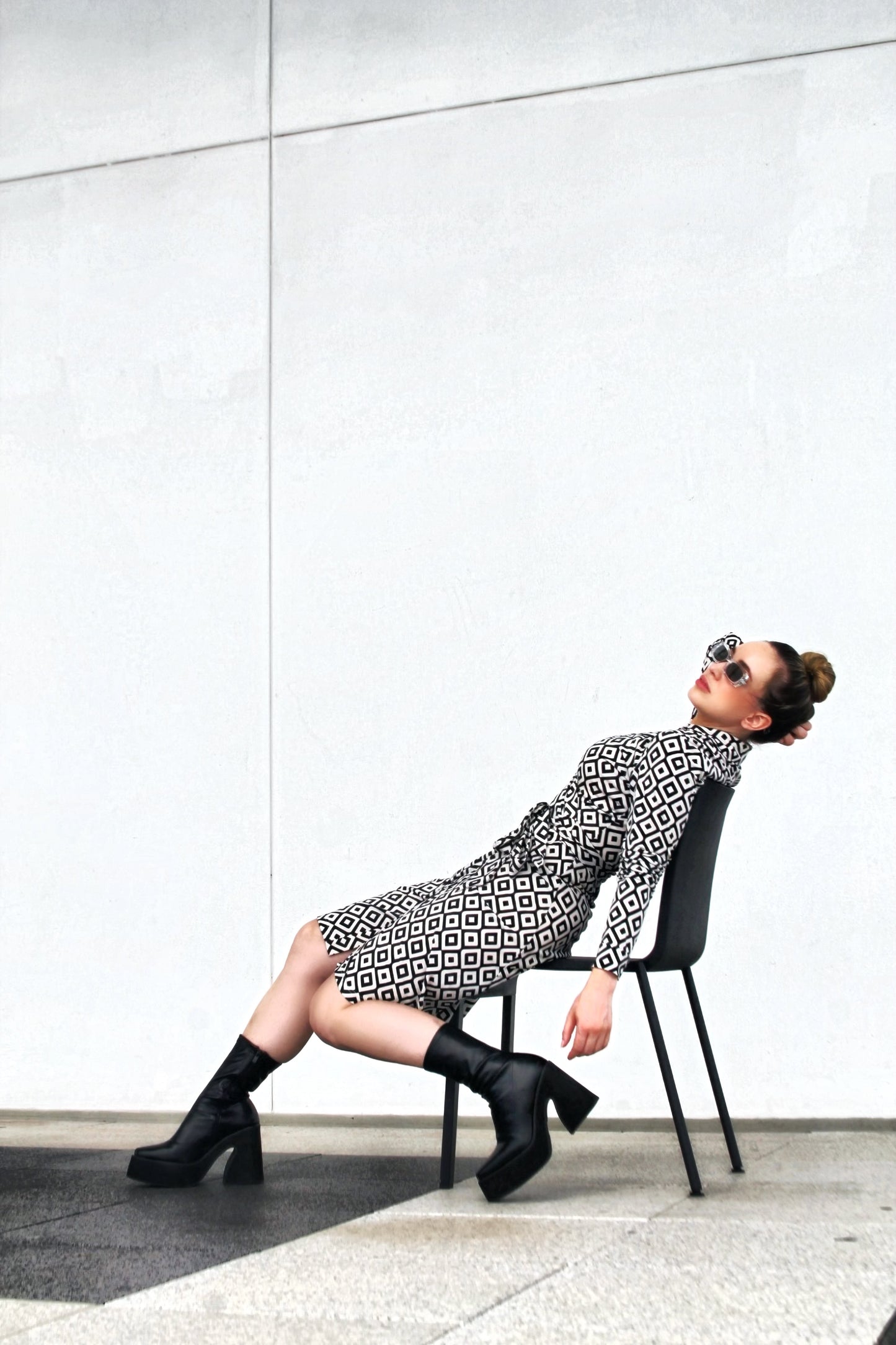 SURREALISM geometric wrap dress, medium >> black + white