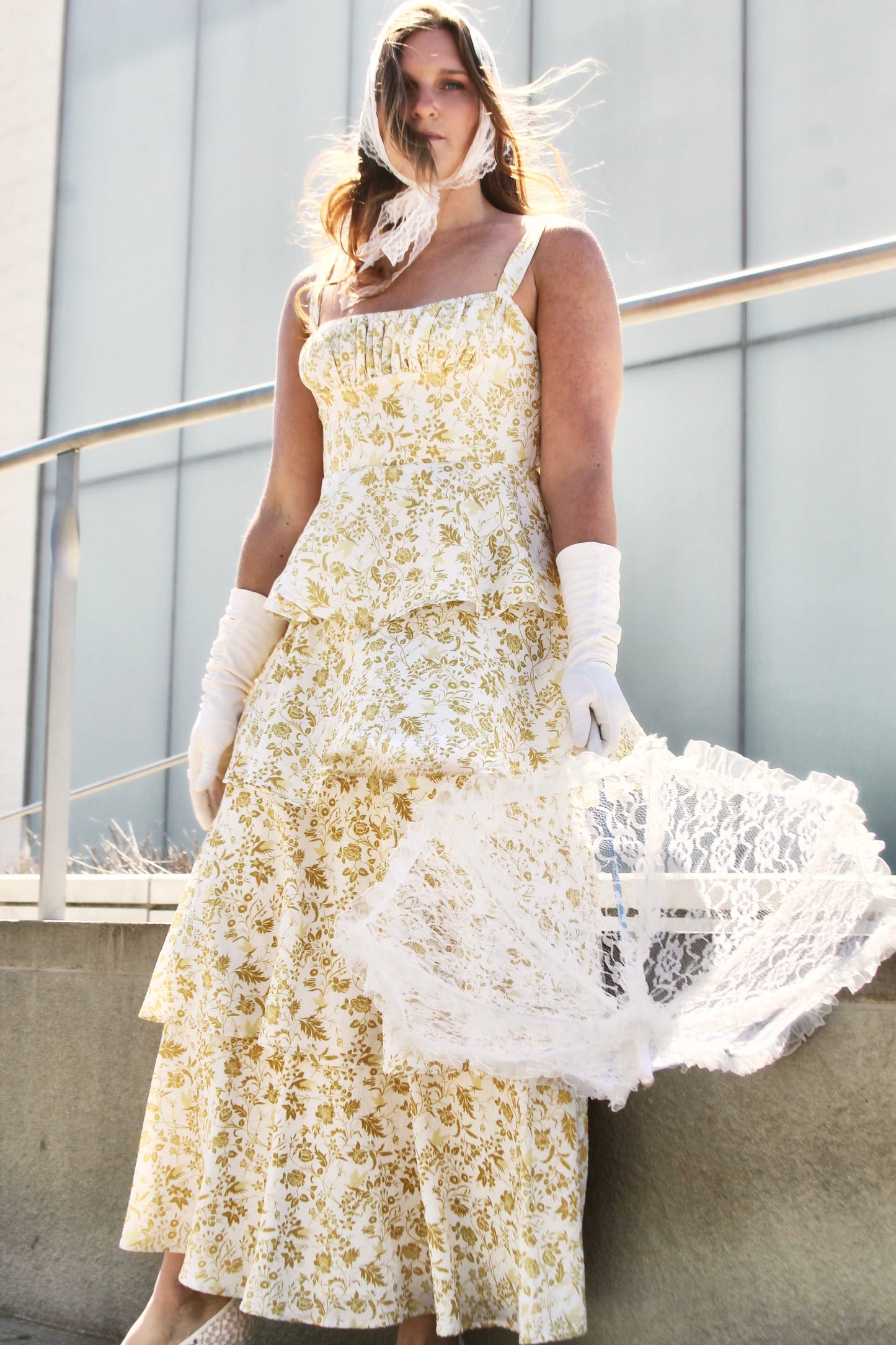 TIERS OF JOY floral + tiered ruffle maxi dress, large >> off white with vintage gold floral print