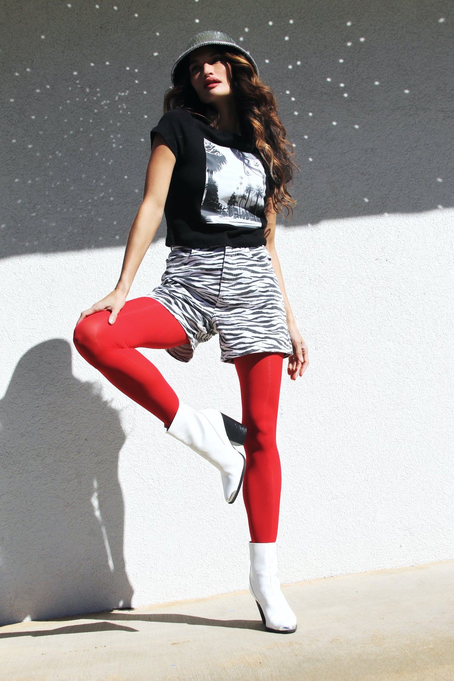 SERENGETI SPARKLE high waisted + denim zebra print shorts, size 4, Zara >>zebra print