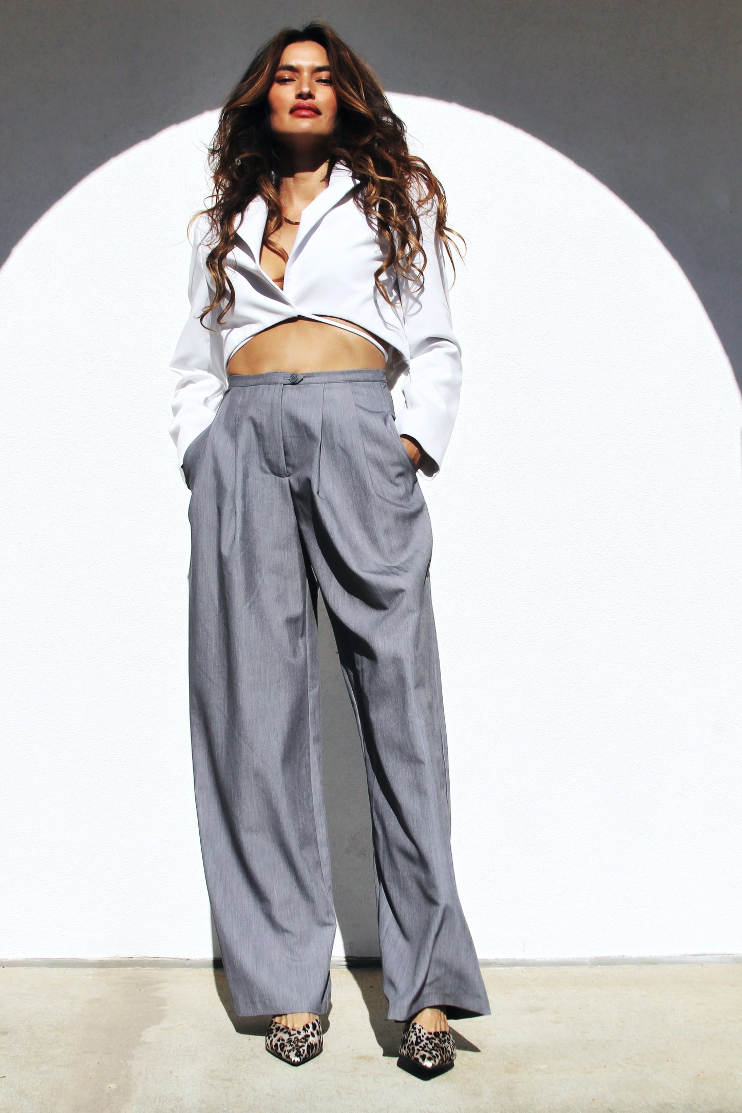 FIRST CLASS ultra crop + wrap blazer, small >> stark white