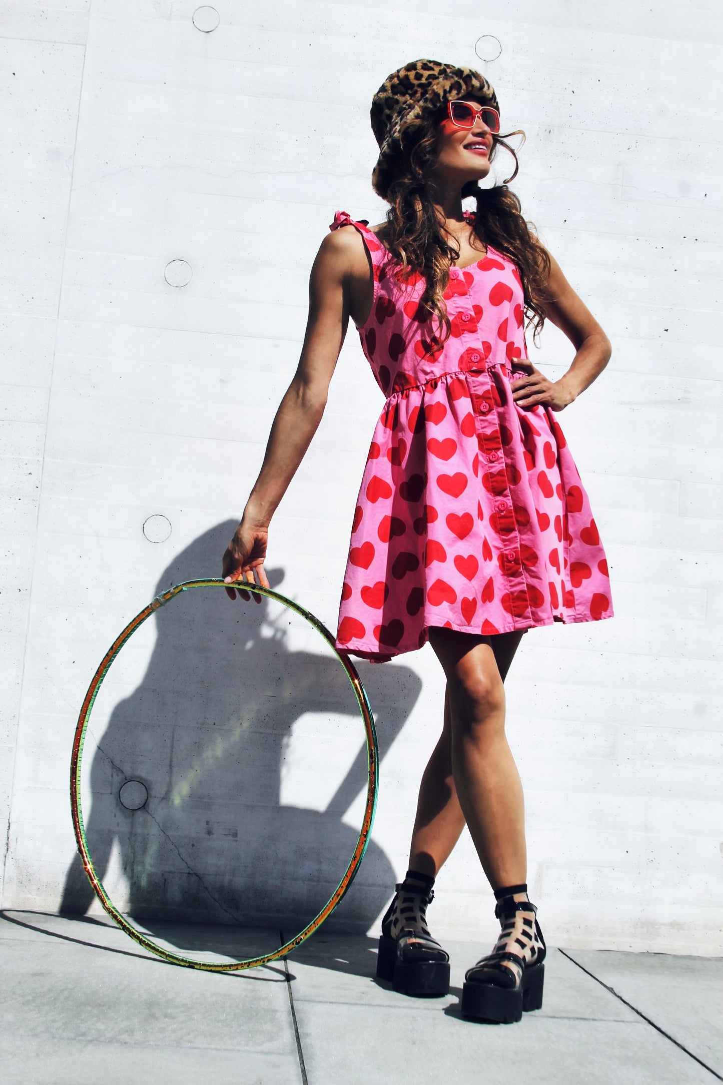PLAYFUL PULSE adorable button down heart print sundress, size 6 *TRUE VINTAGE* >> bubblegum pink with red hearts