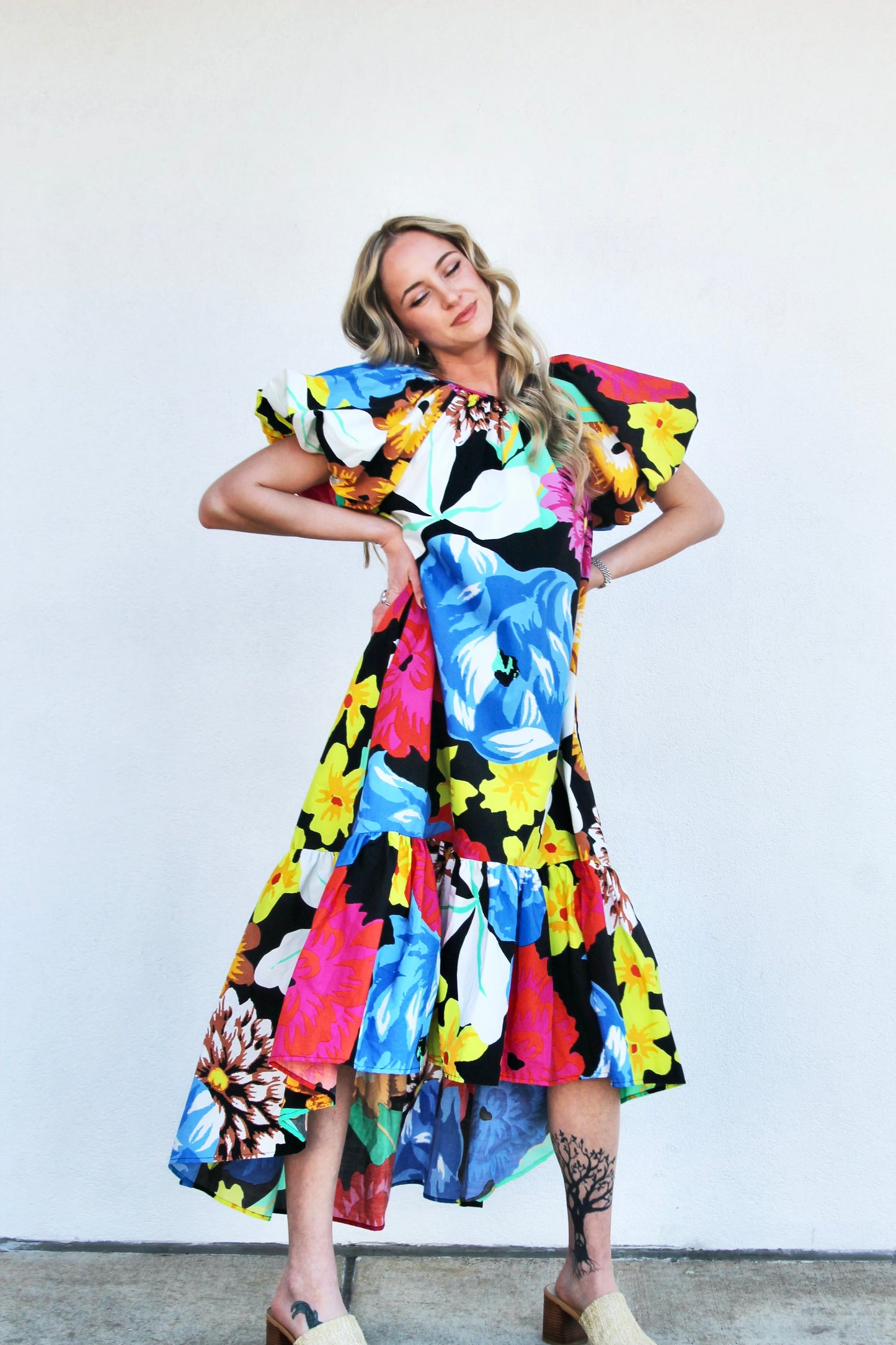 FOR THE LOVE OF FLORA vibrant + high-low midi dress, size extra small >> black with multicolored floral print