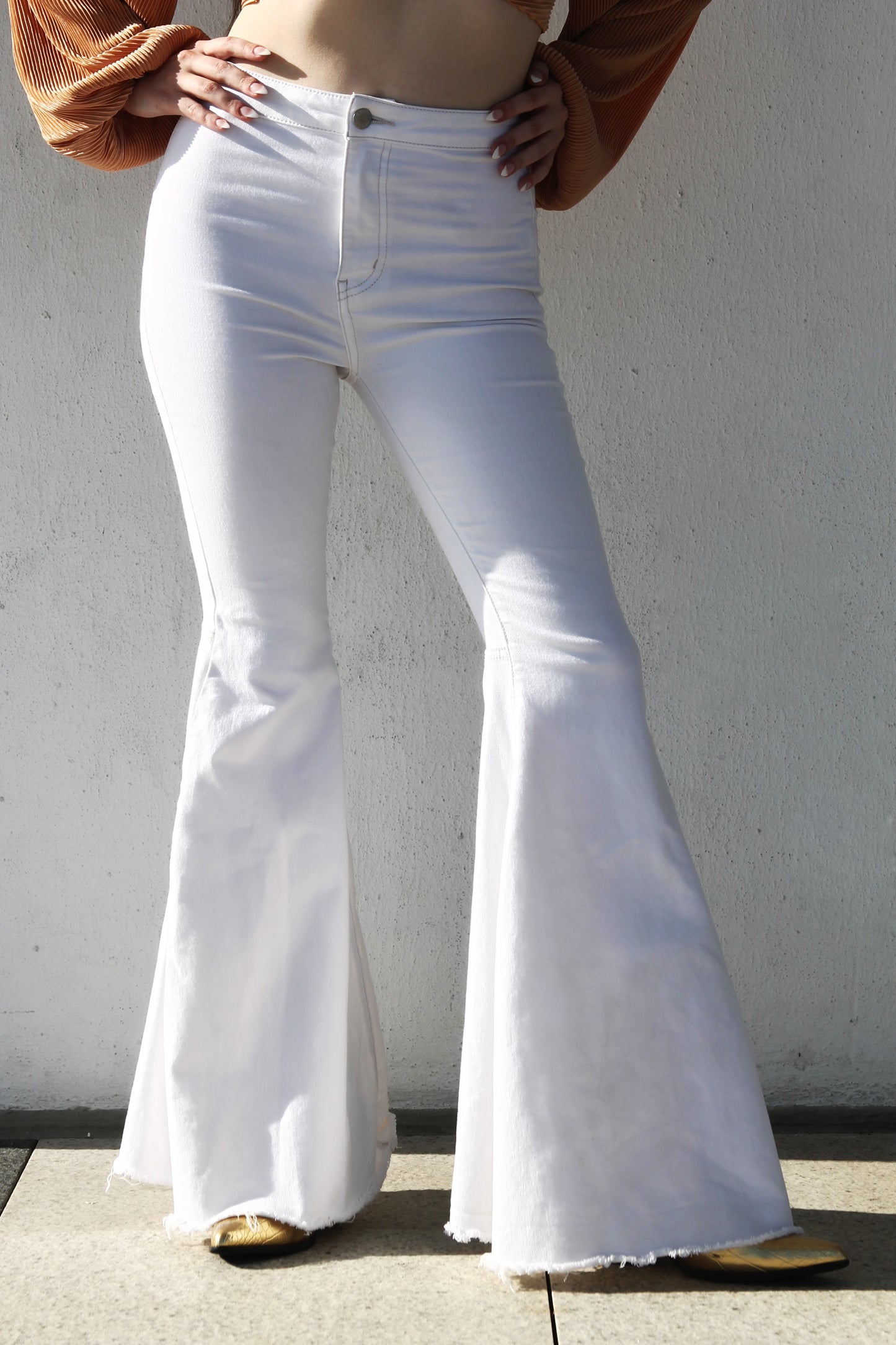 FAR OUT bangin’ high rise + ultra flare bell bottoms, size 25 *FREE PEOPLE*
