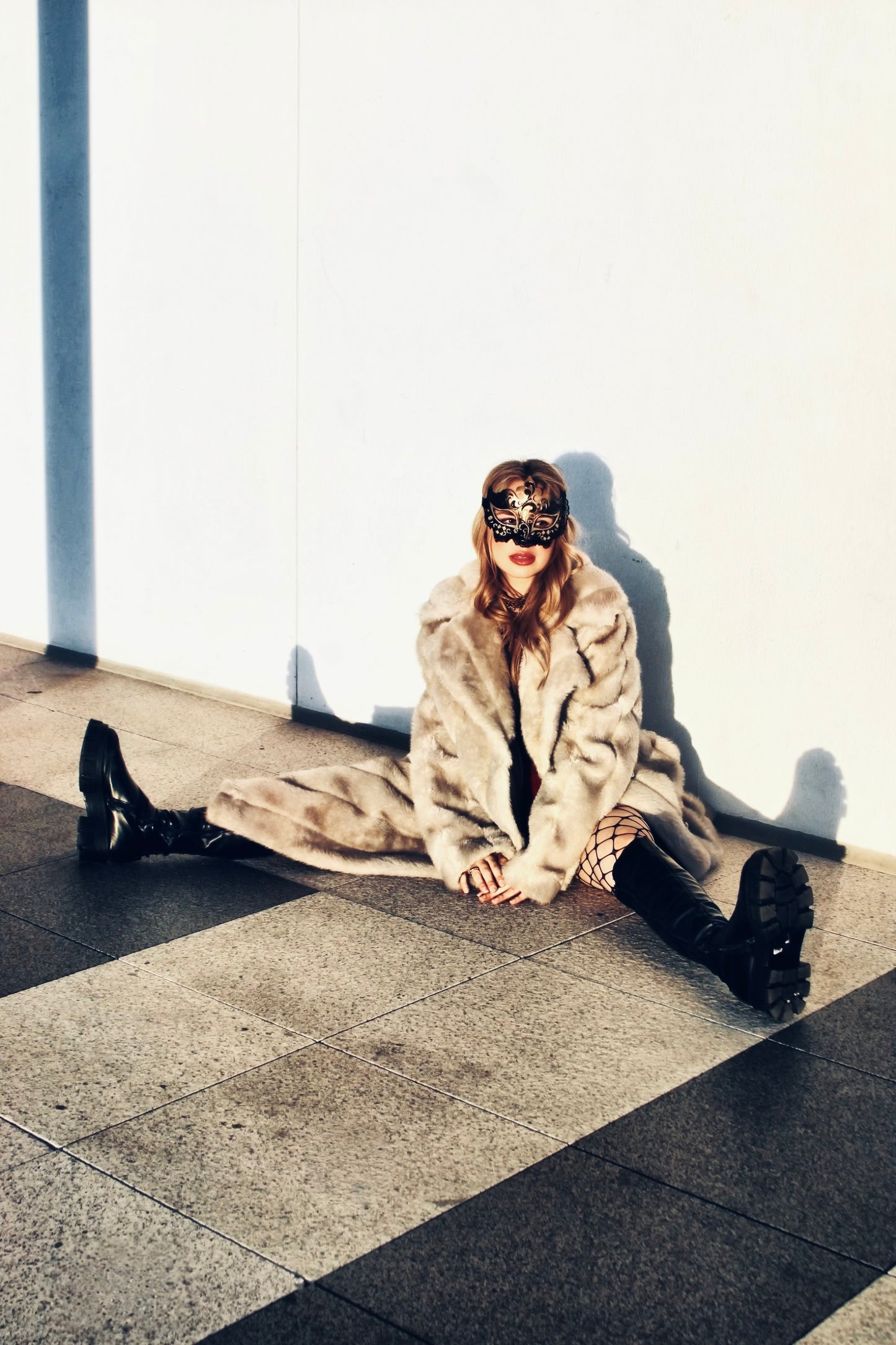 PANDORA’S BOX faux fur + duster trench coat *VINTAGE +FOXY FAVE* >> stone grey