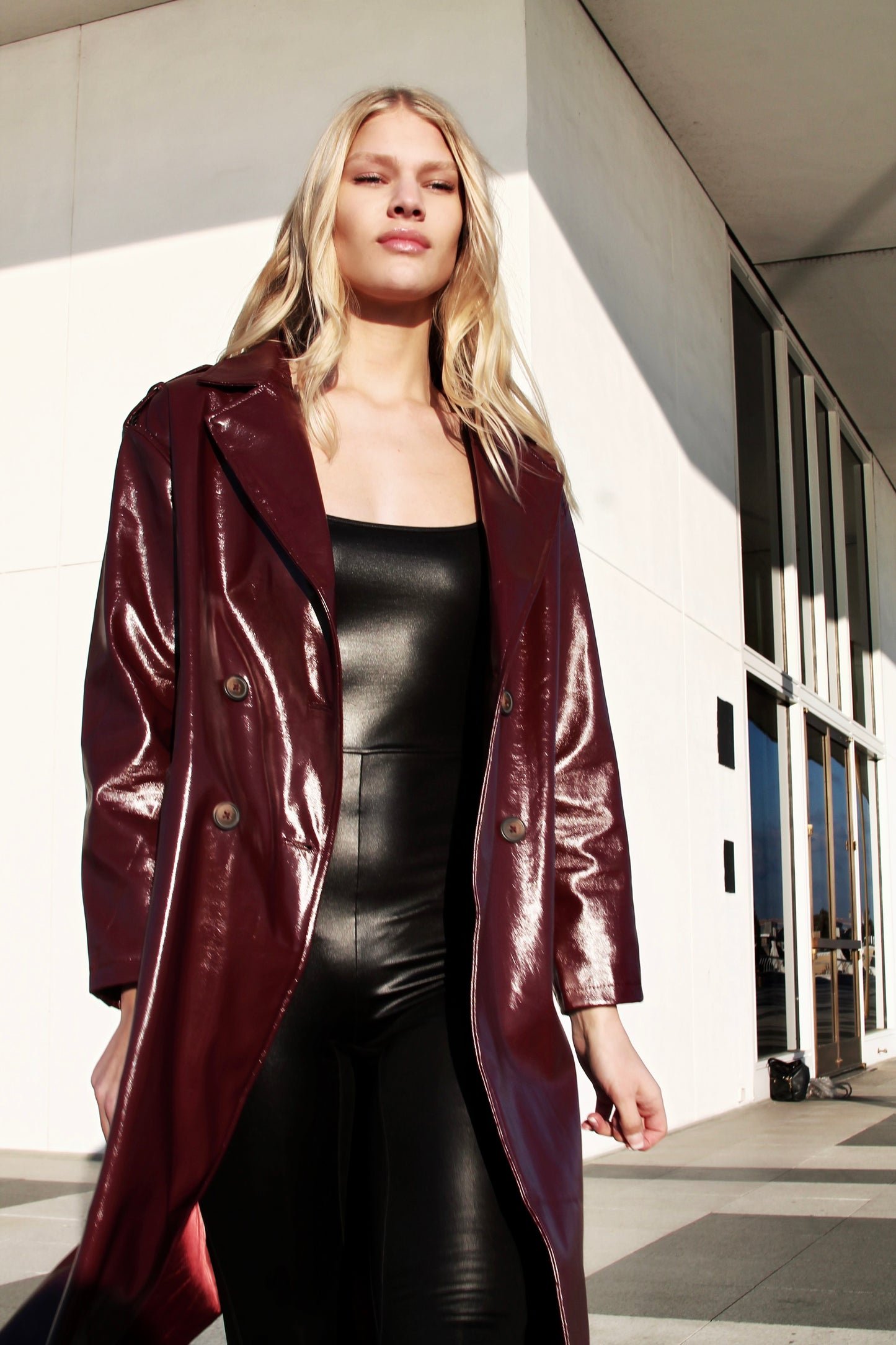 BOND GIRL patent leather trench coat in burgundy, medium