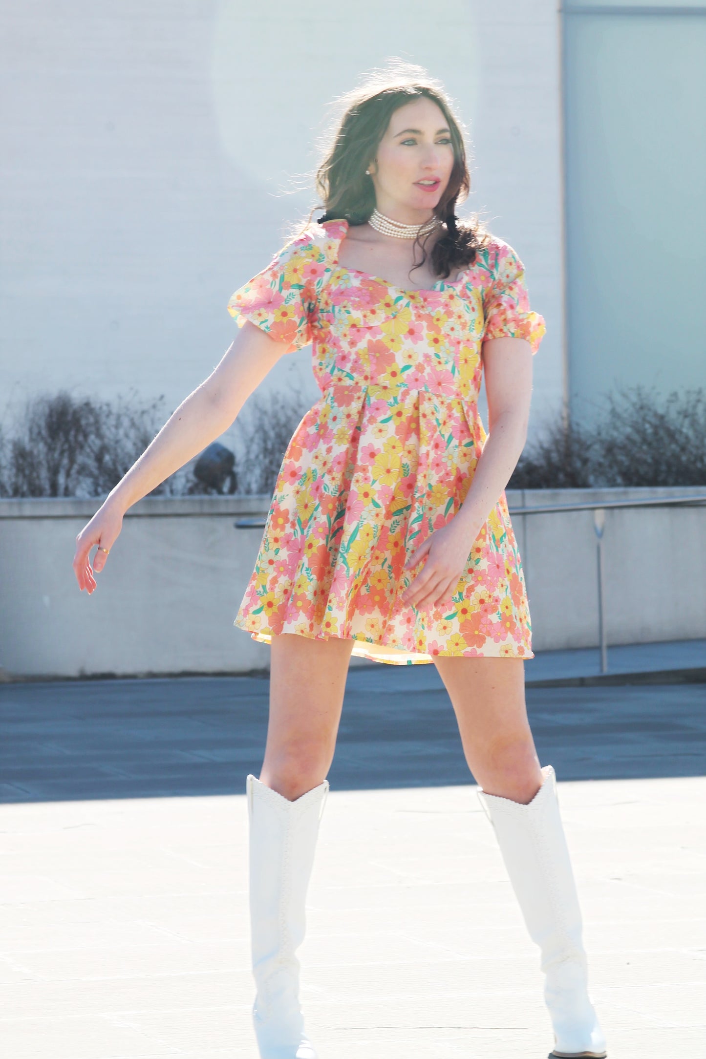 WALKING ON A DREAM retro floral puff sleeve open-back mini sundress, medium