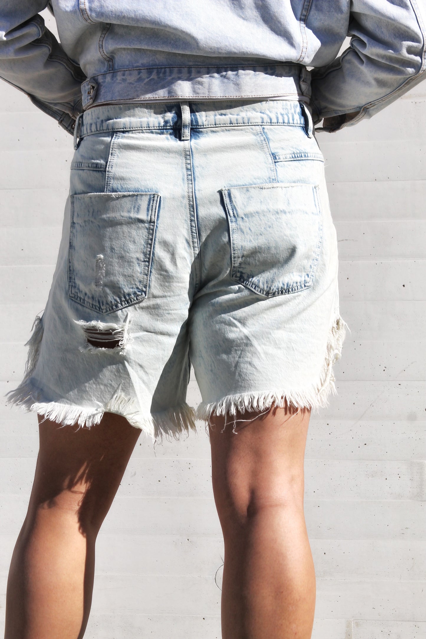 FEELIN’ IT distressed denim + bermuda shorts, size 32 *FREE PEOPLE*