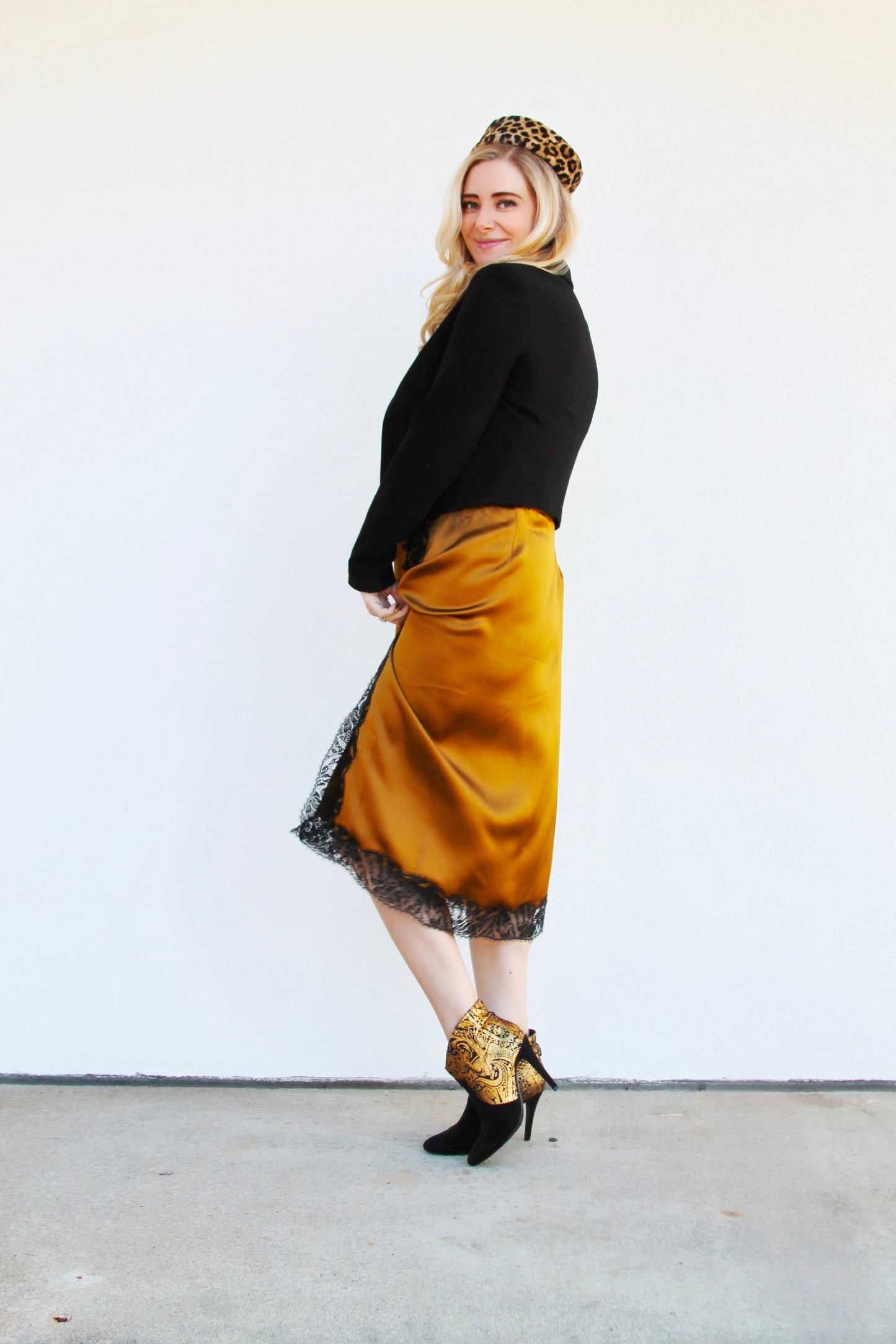 MANHATTAN GLOW satin + lace midi skirt, large *VICTORIA’S SECRET*