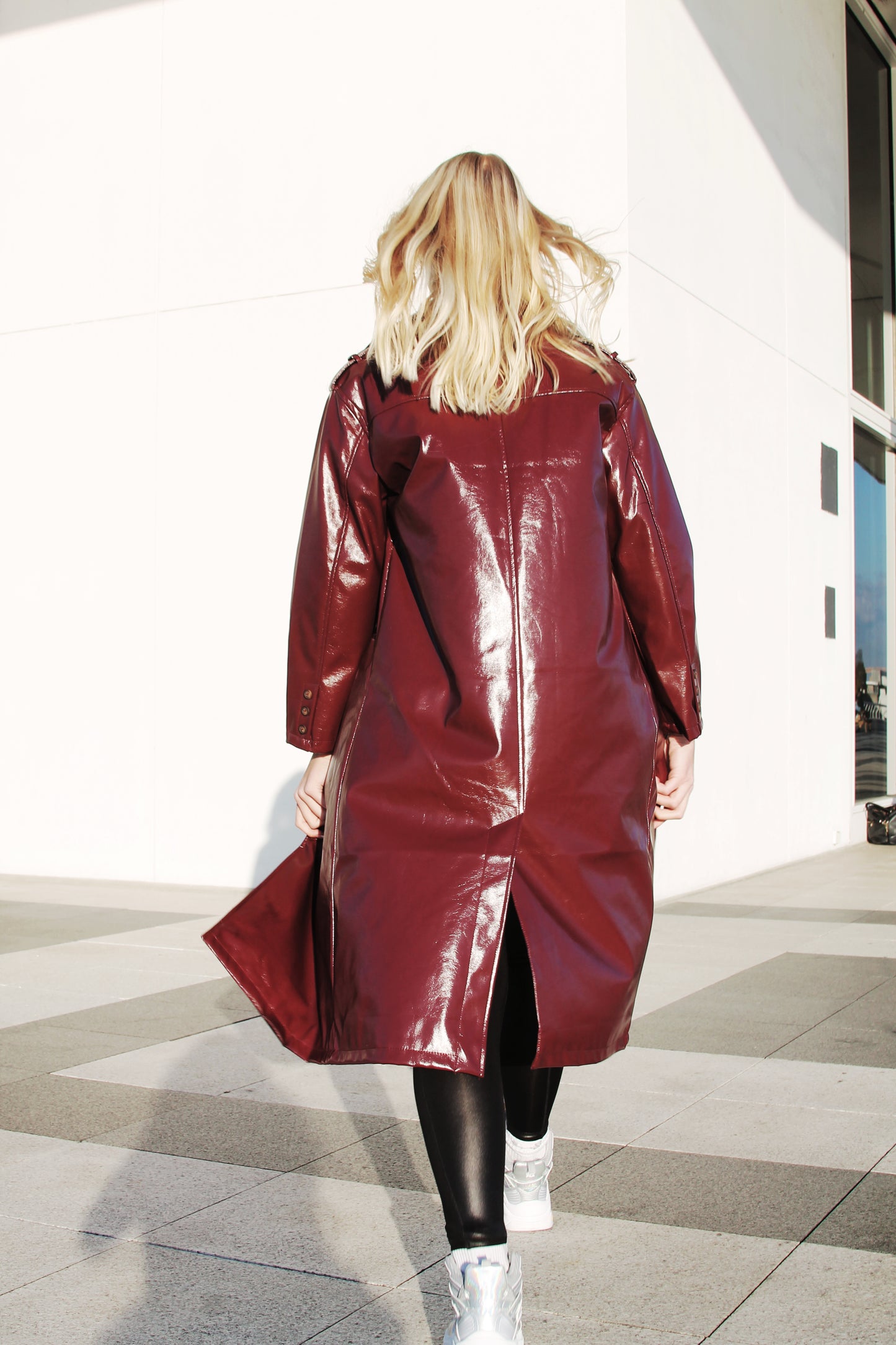 BOND GIRL patent leather trench coat in burgundy, medium