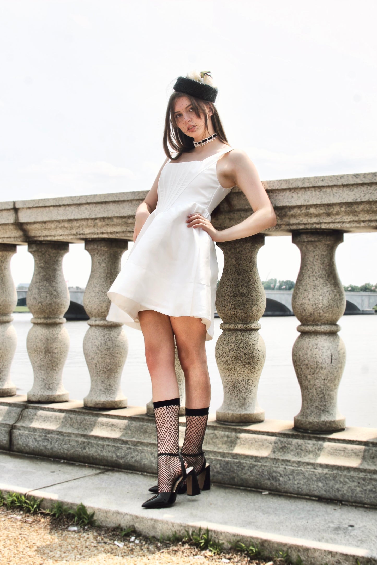 THE CROWN corset mini dress, small *FOXY FAVE* >> white as snow