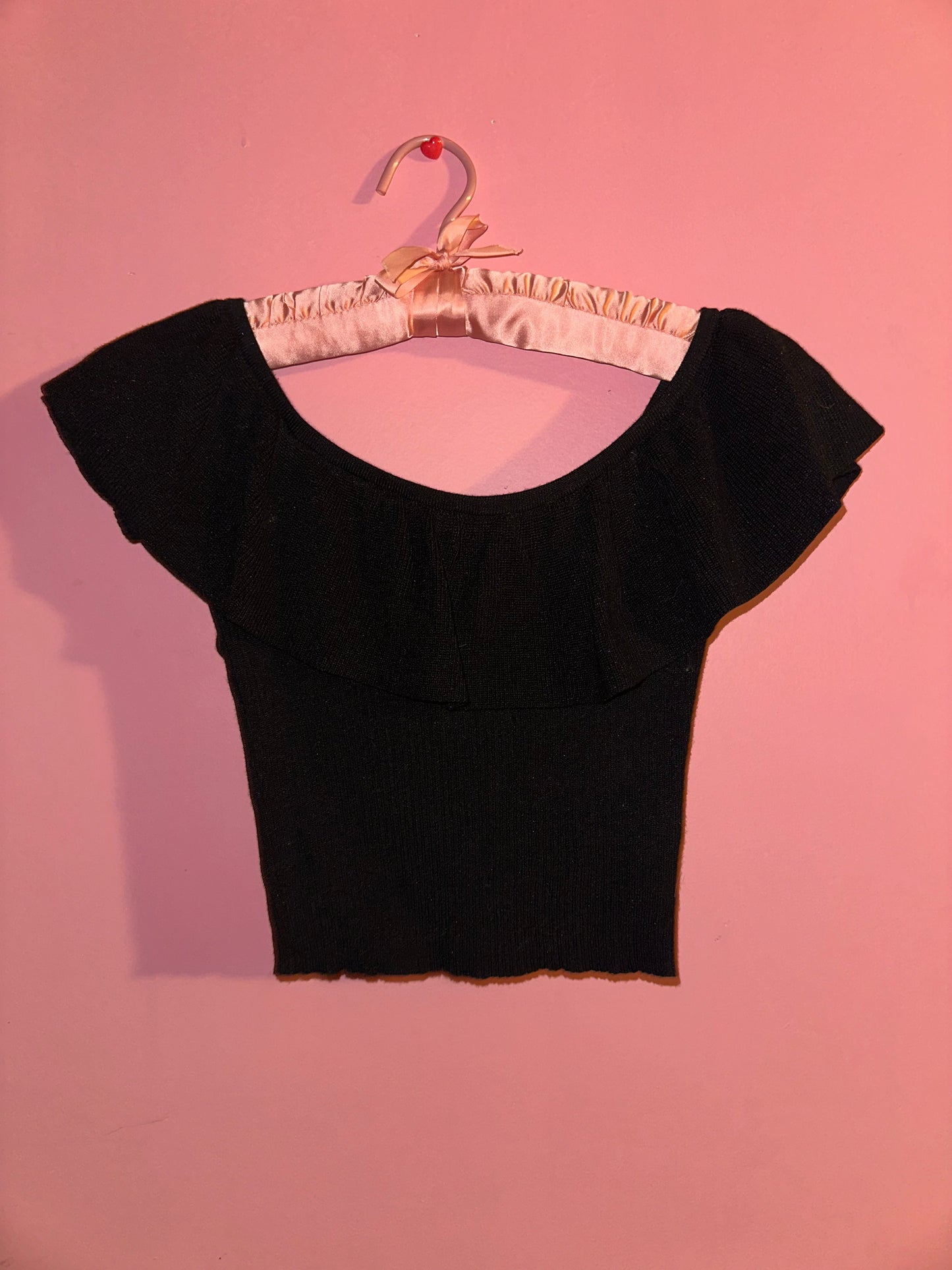COLD SHOULDER crop top, medium