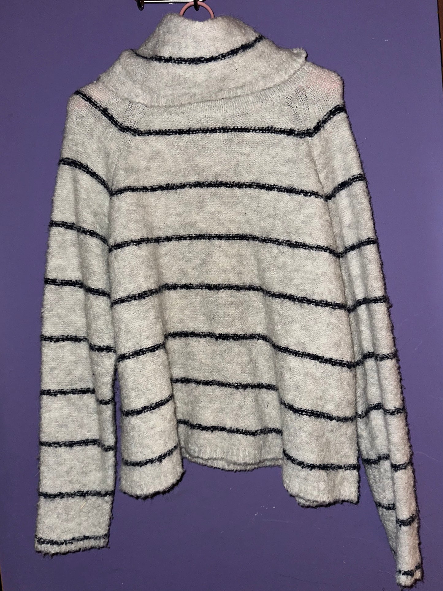 SUGAR AND SPICE striped knit sweater, medium >> grey
