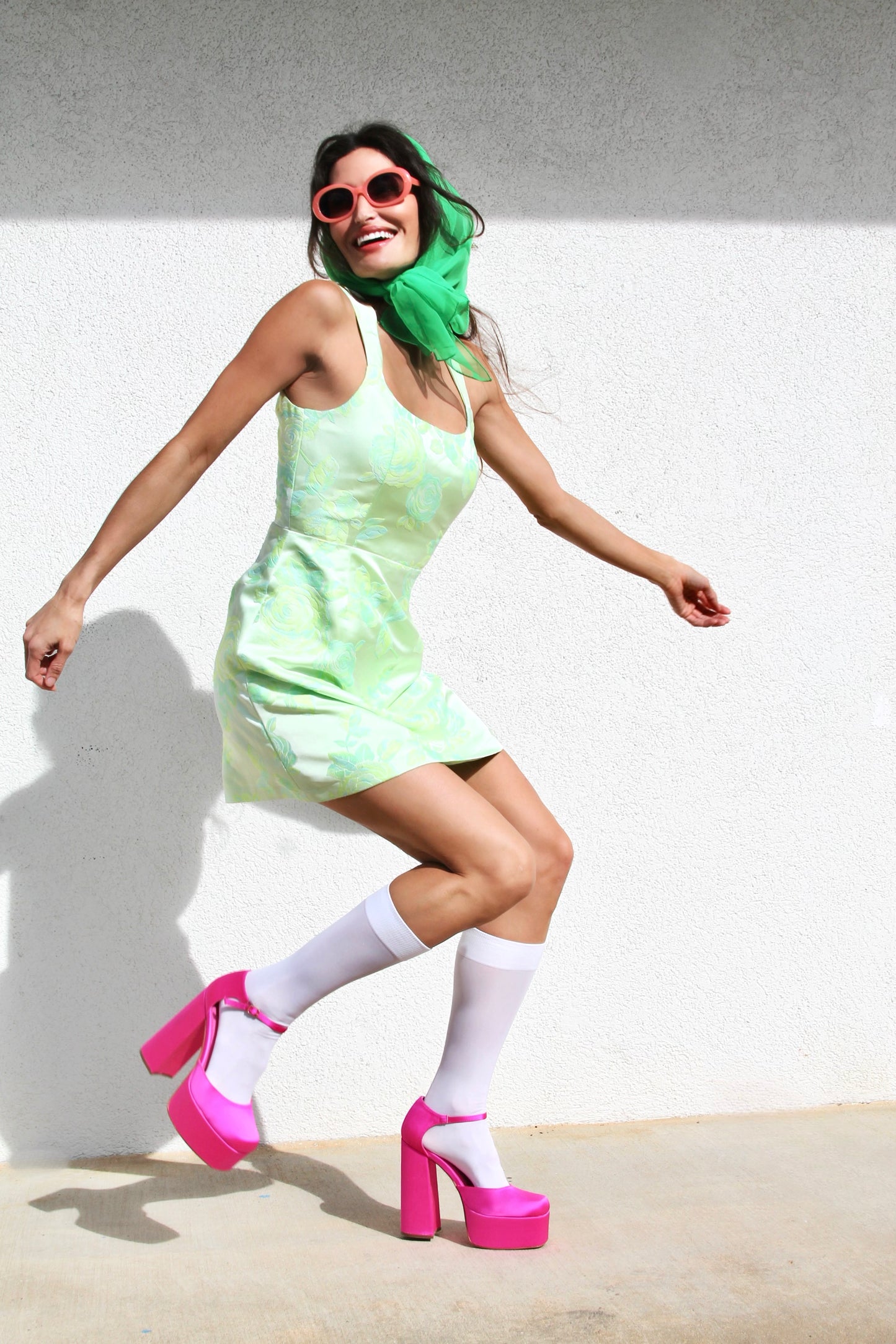 SHOW AND TELL floral mini dress, small