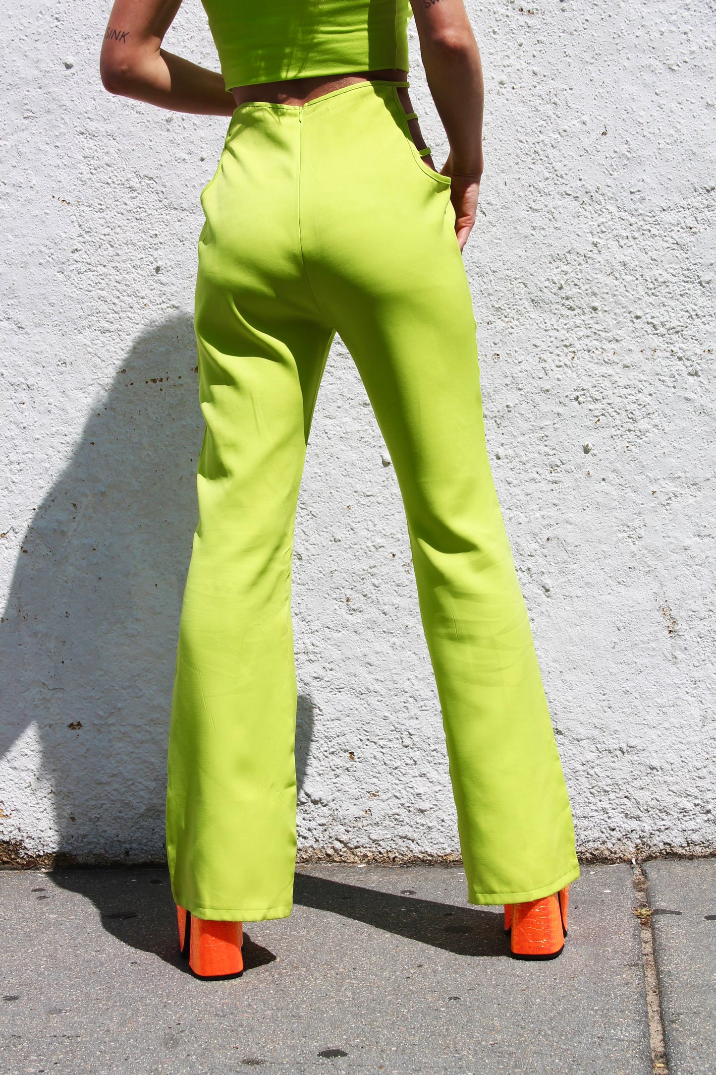 MOJITO smokin’ hot cutout trousers, size 6