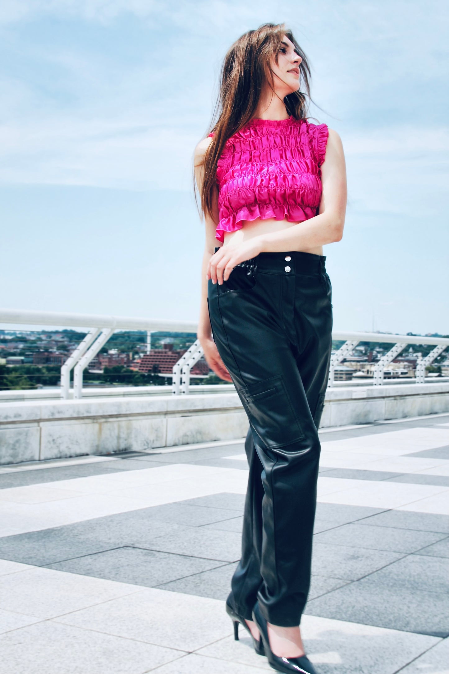 MEGAWATT HOTT ruched crop top, size small >> hot pink