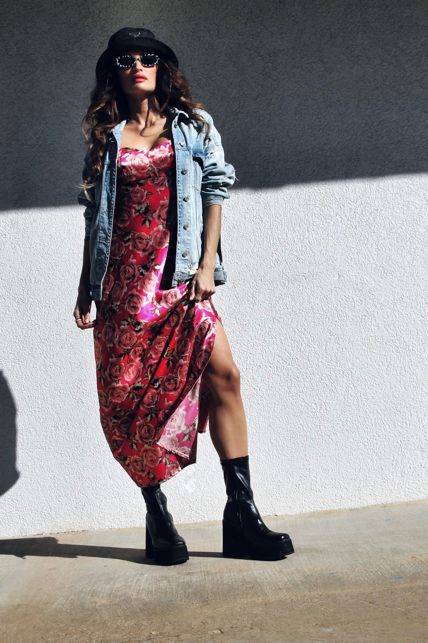 GIRLS RULE BOYZ DROOL hand painted distressed denim jacket, small *FOXY FABLE ORIGINAL + FOXY FAVE* >> light wash + floral