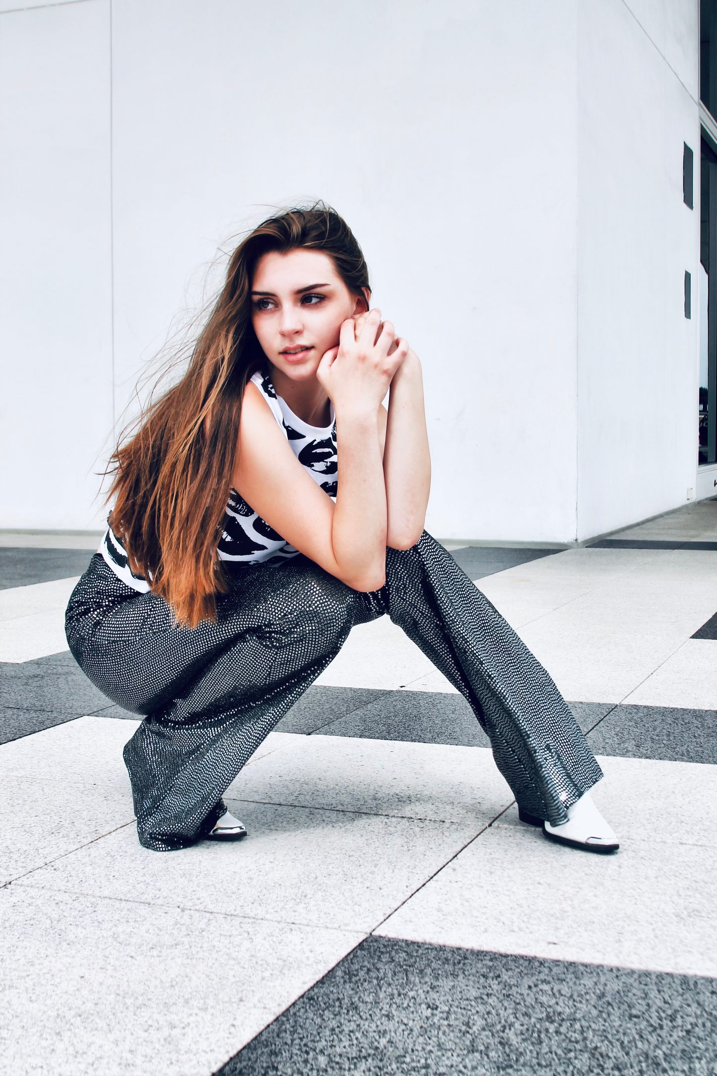 SUGAR LIPS graphic lips tank, medium >> black + white