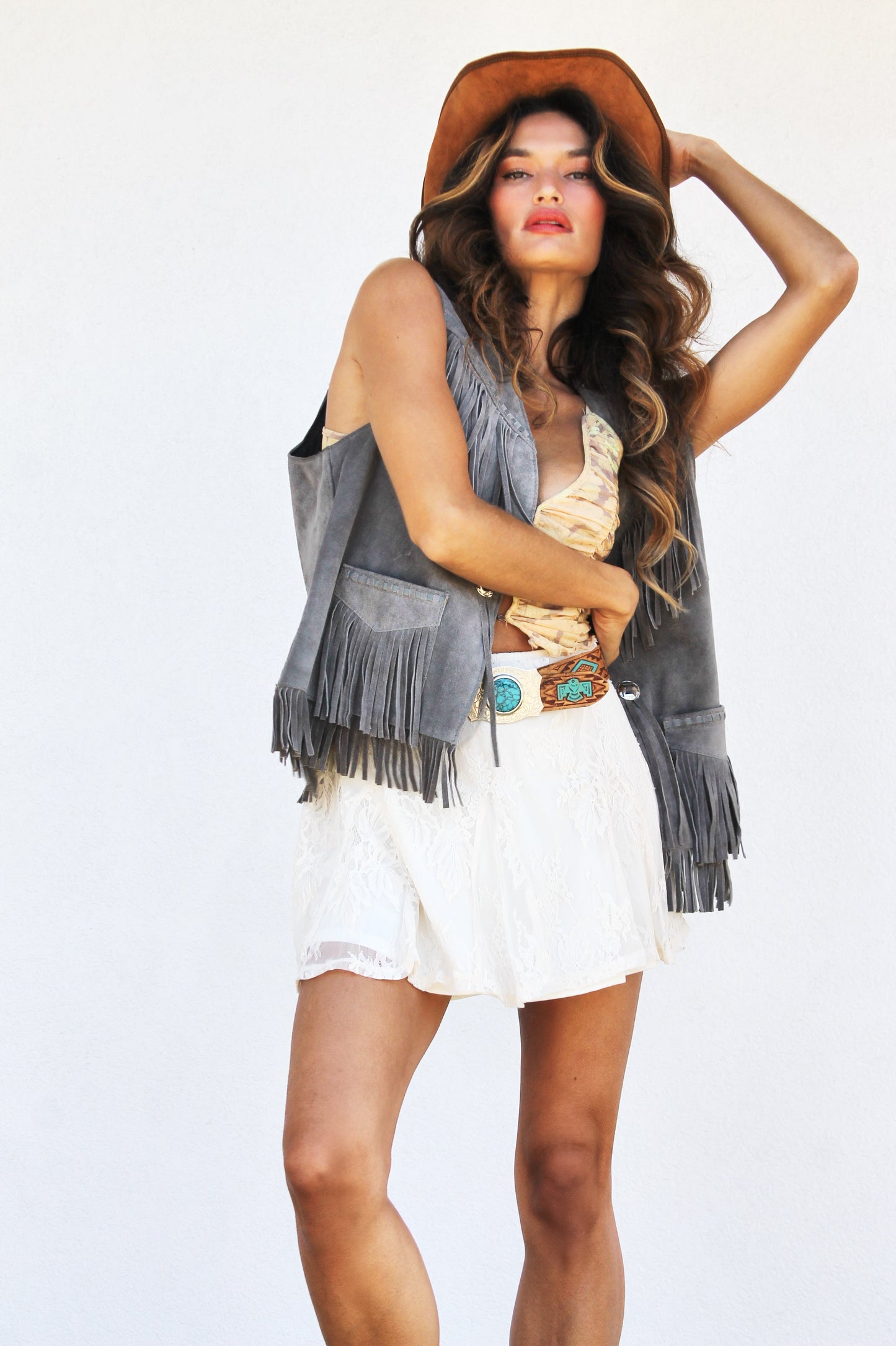 DESERT DANCER suede fringe vest, large *TRUE VINTAGE + 100% GENUINE LEATHER* >> stone gray