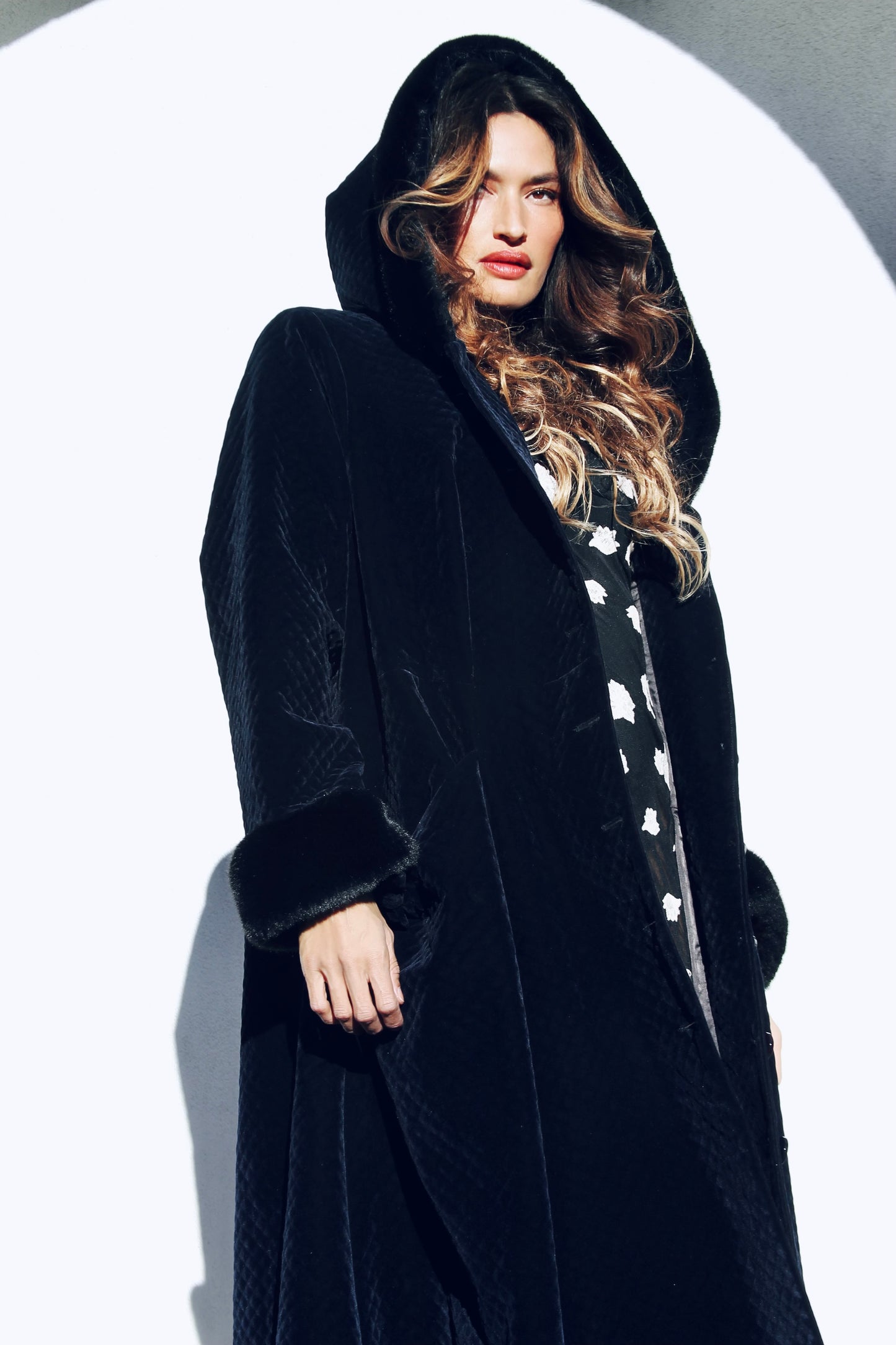 NIGHTFALL quilted velvet coat, medium *TRUE VINTAGE* >> midnight blue