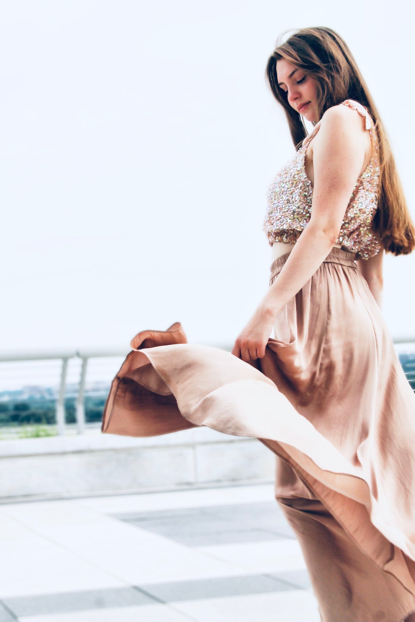 STARDUST sequined ultra crop, oversized XS (fits like an L/XL) *FREE PEOPLE* >> champagne
