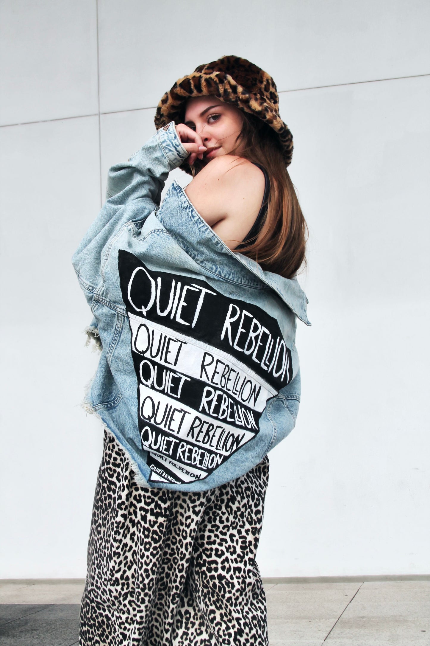 QUIET REBELLION hand painted denim jacket *FOXY FABLE ORIGINAL* XL >> light wash