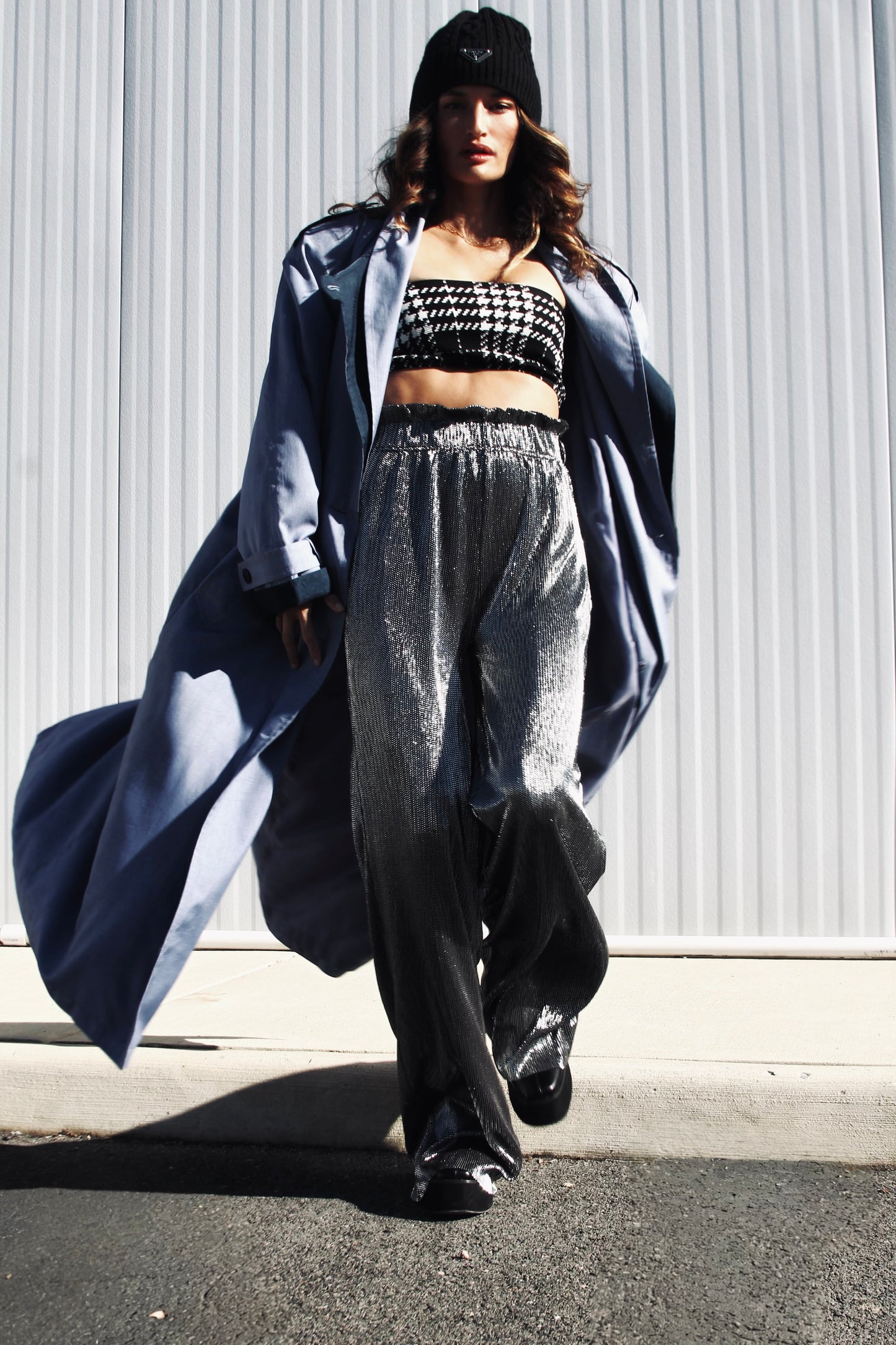 TRENCH KISS super light weight trench coat, size 20 *TRUE VINTAGE* Gallery Woman >> steel blue