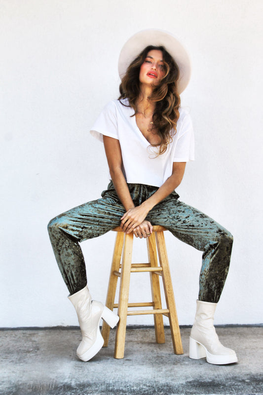 GLAMLETIC velvet joggers, medium >> sage