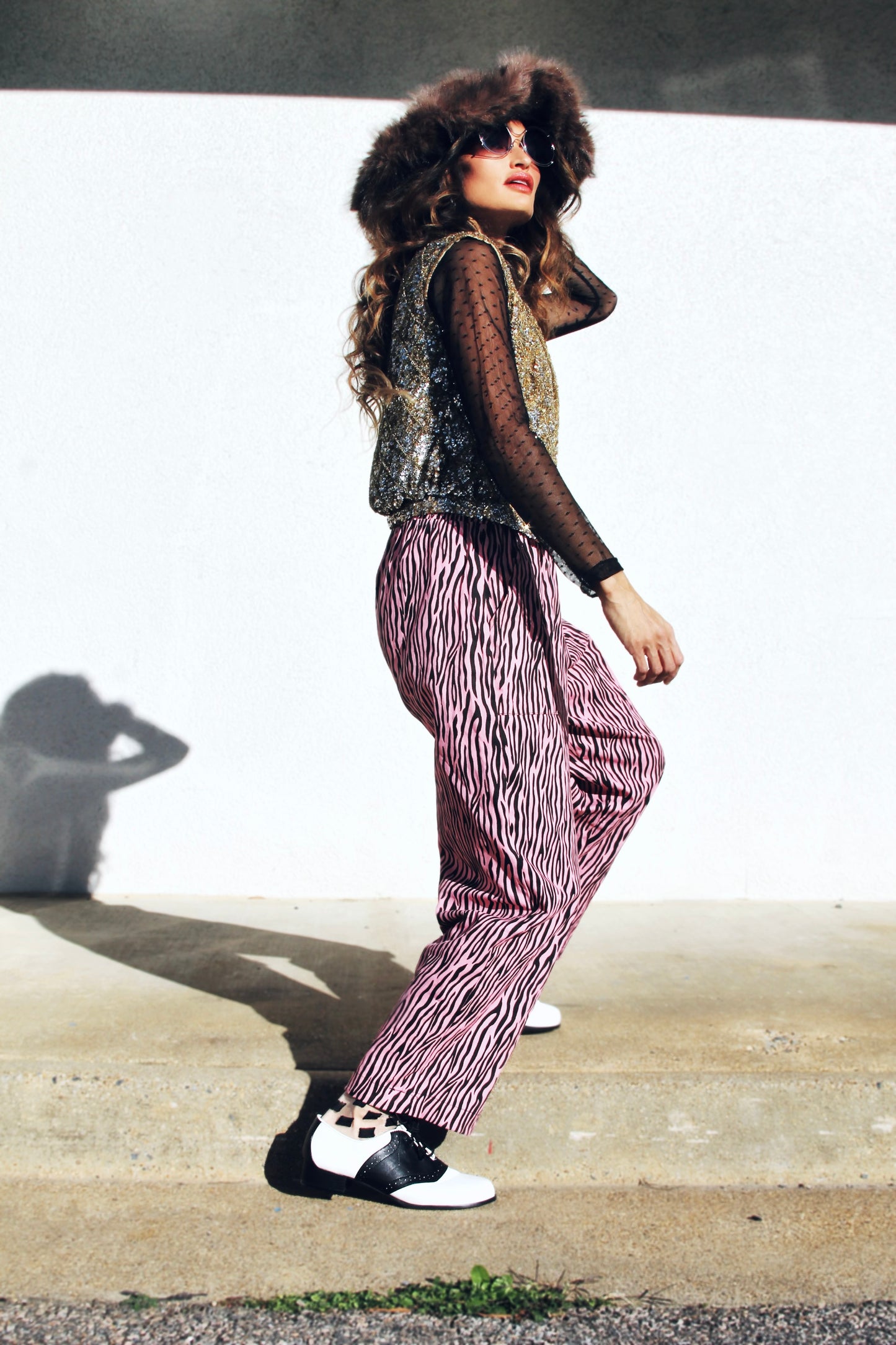 ICONS BE ICONS gold stacked sequins + silk vest, size 12 *FOXY FAVE + TRUE VINTAGE + PURE SILK* >> radiant gold + silver