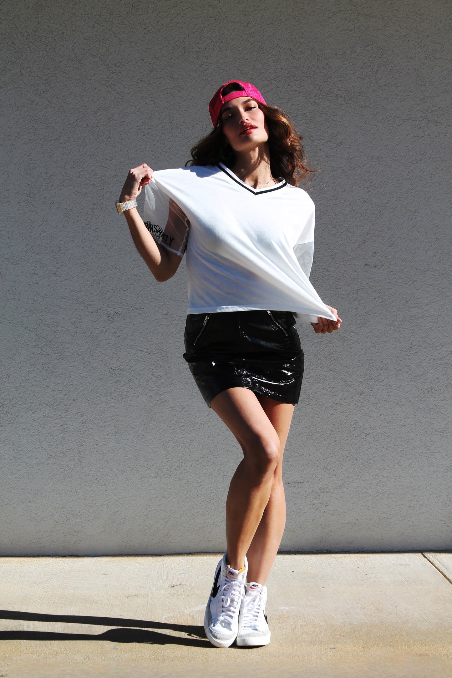 SO BREEZY graphic tee + sheer sleeves, large