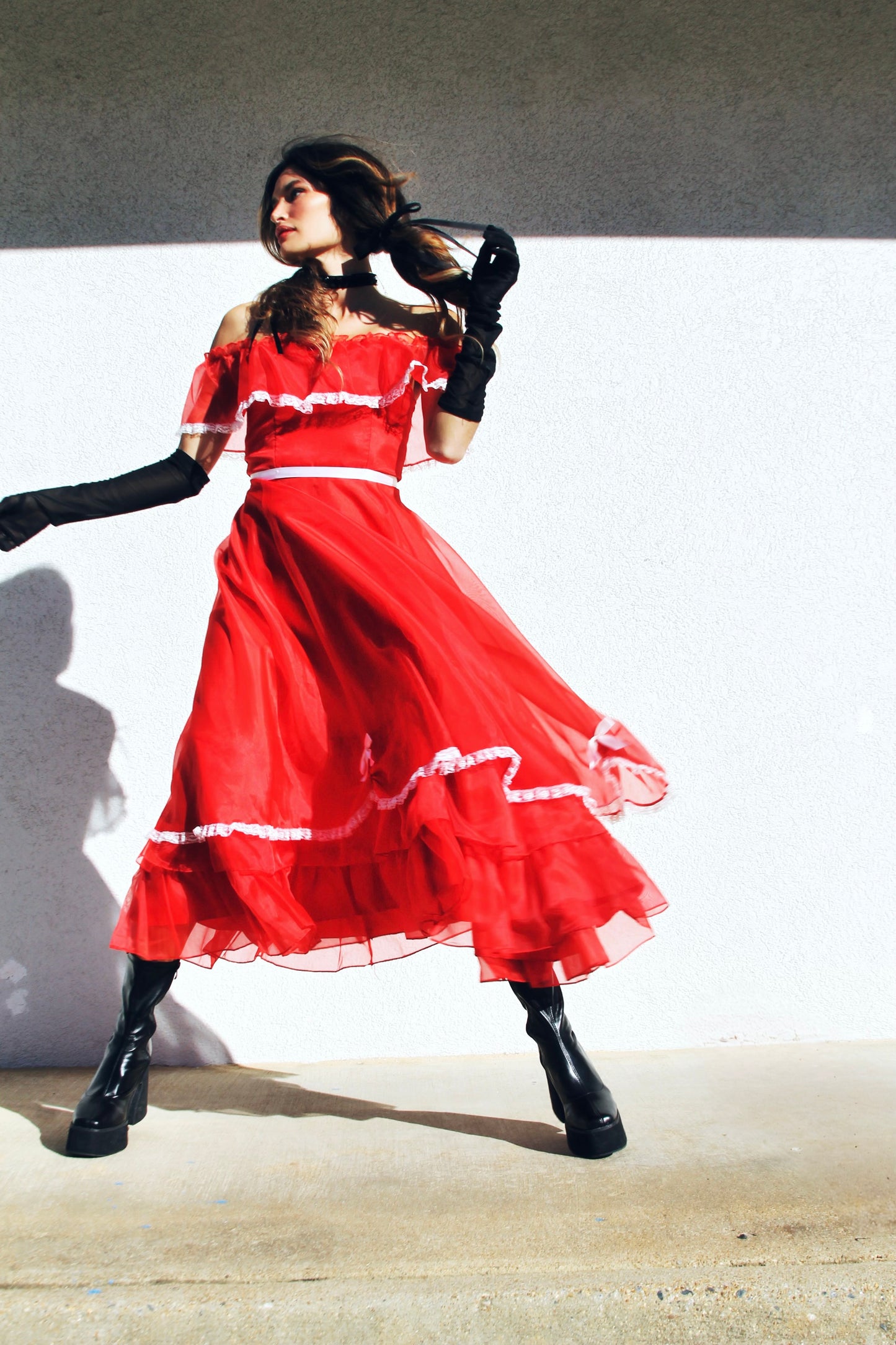 ROSES ARE RED off the shoulder midi dress *TRUE VINTAGE + FOXY FAVE* XS>> red + white accents
