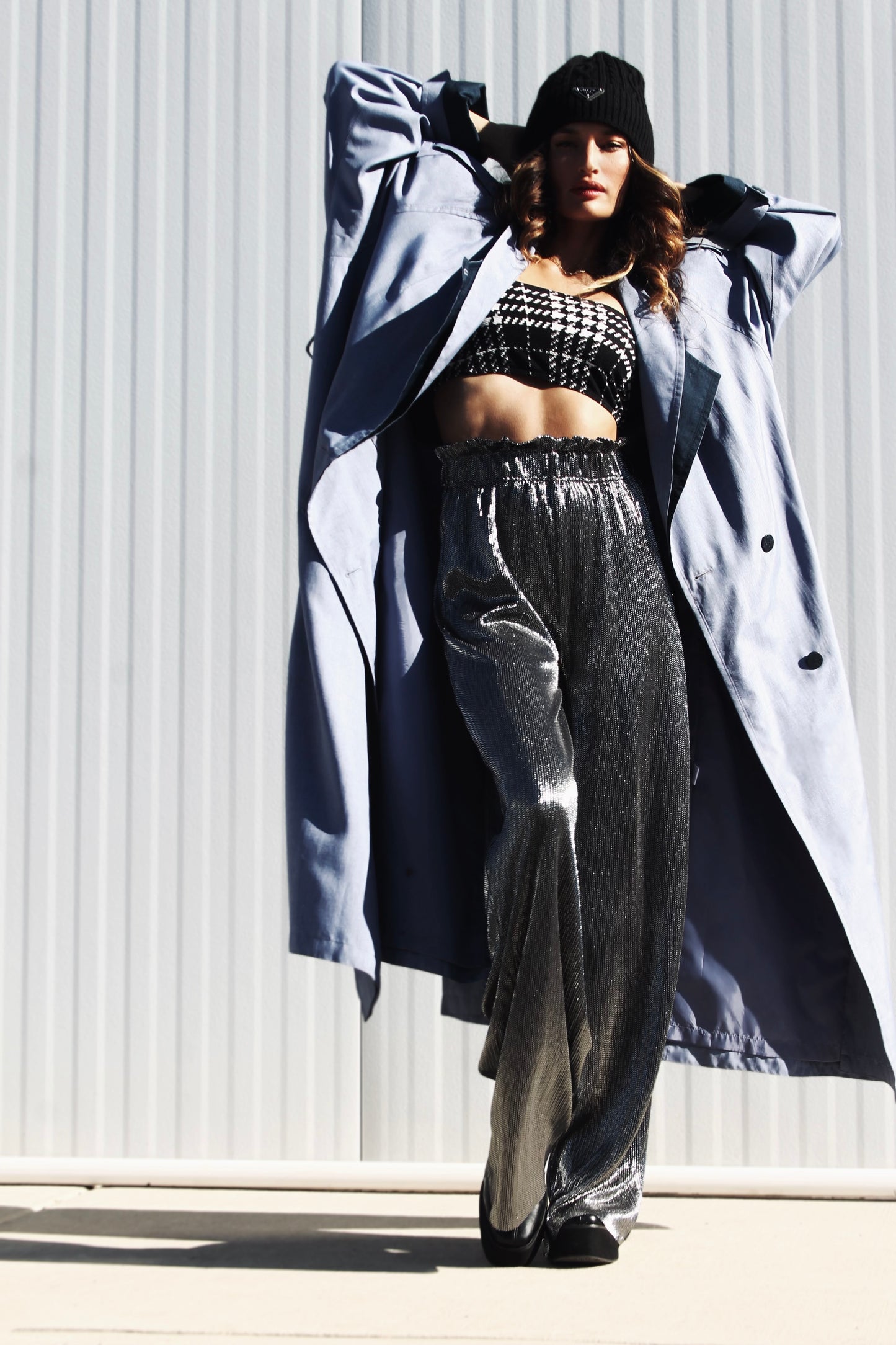 TRENCH KISS super light weight trench coat, size 20 *TRUE VINTAGE* Gallery Woman >> steel blue