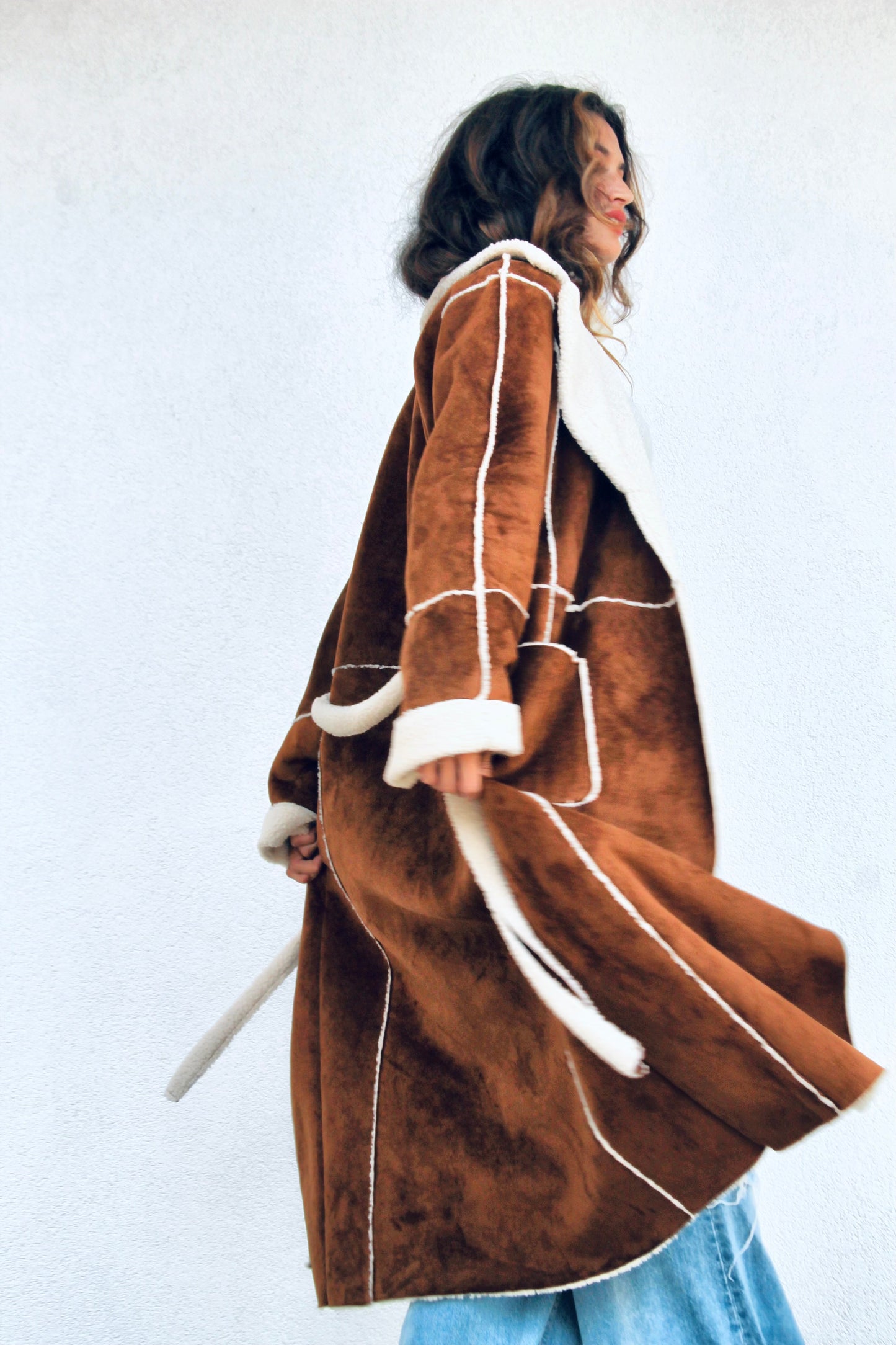 COZY MOMENTS faux suede sheepskin coat, large >> chestnut