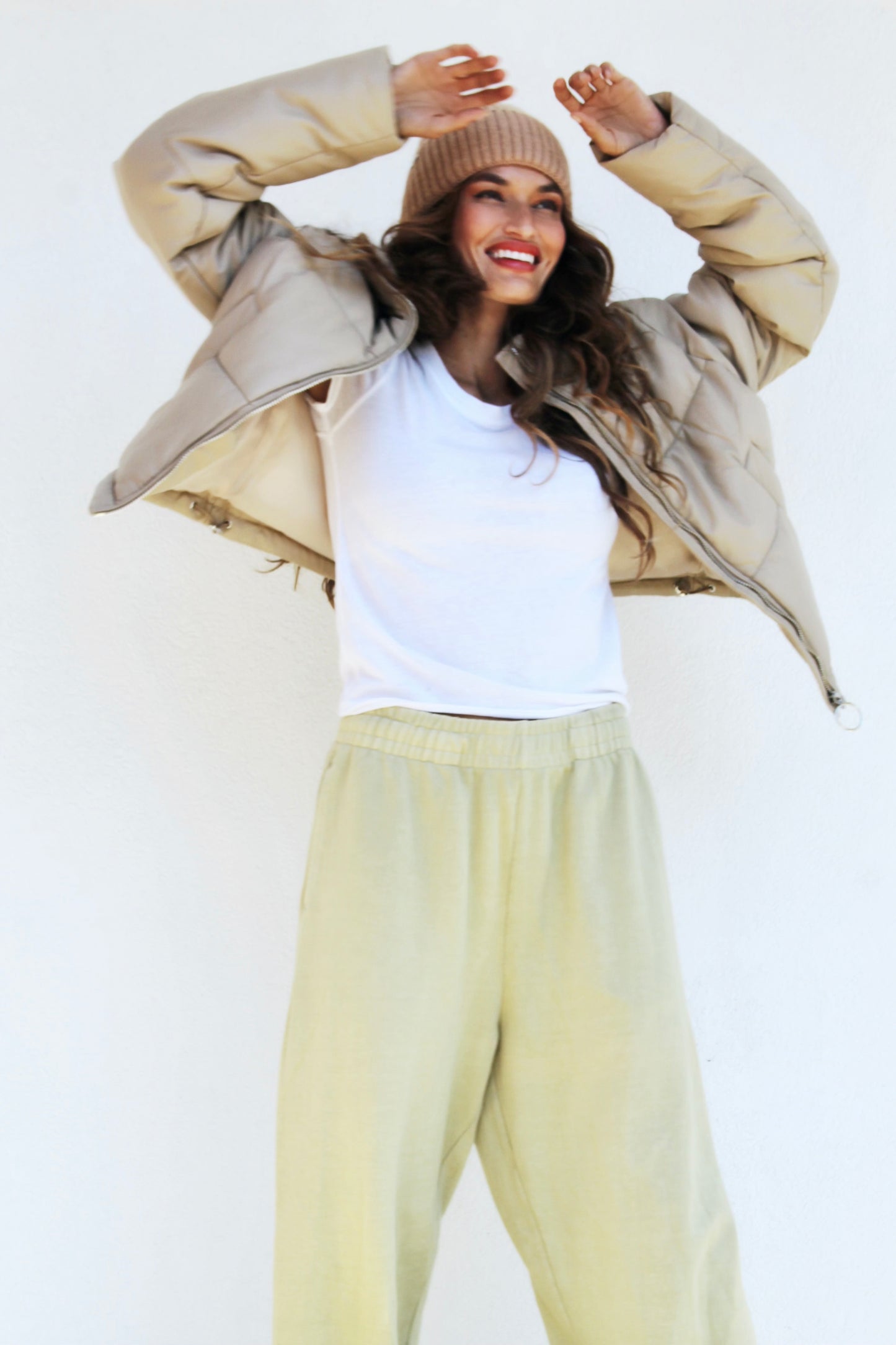 UNTOUCHABLE boyfriend fit sweat pants, medium, BDG >> desert sand