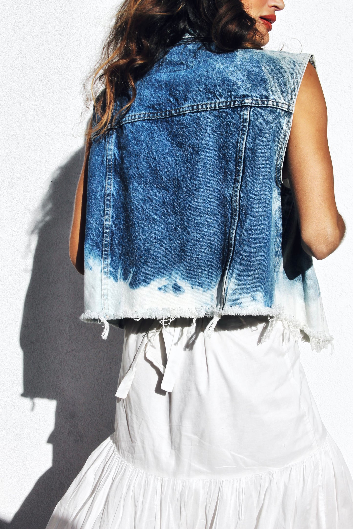 FRILL SEEKER oversized + distressed denim vest *VINTAGE* >> ombré
